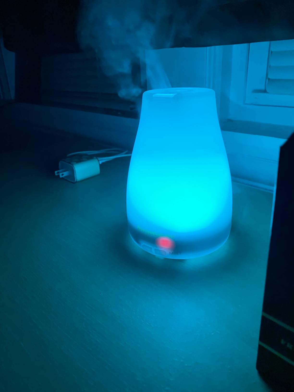 InnoGear Essential Oil Diffuser, Ultrasonic Diffusers for Home Aromatherapy Humidifier for Bedroom Room 7 Colors LED 2 Mist Mode Auto Off, Basic White customer photo 2