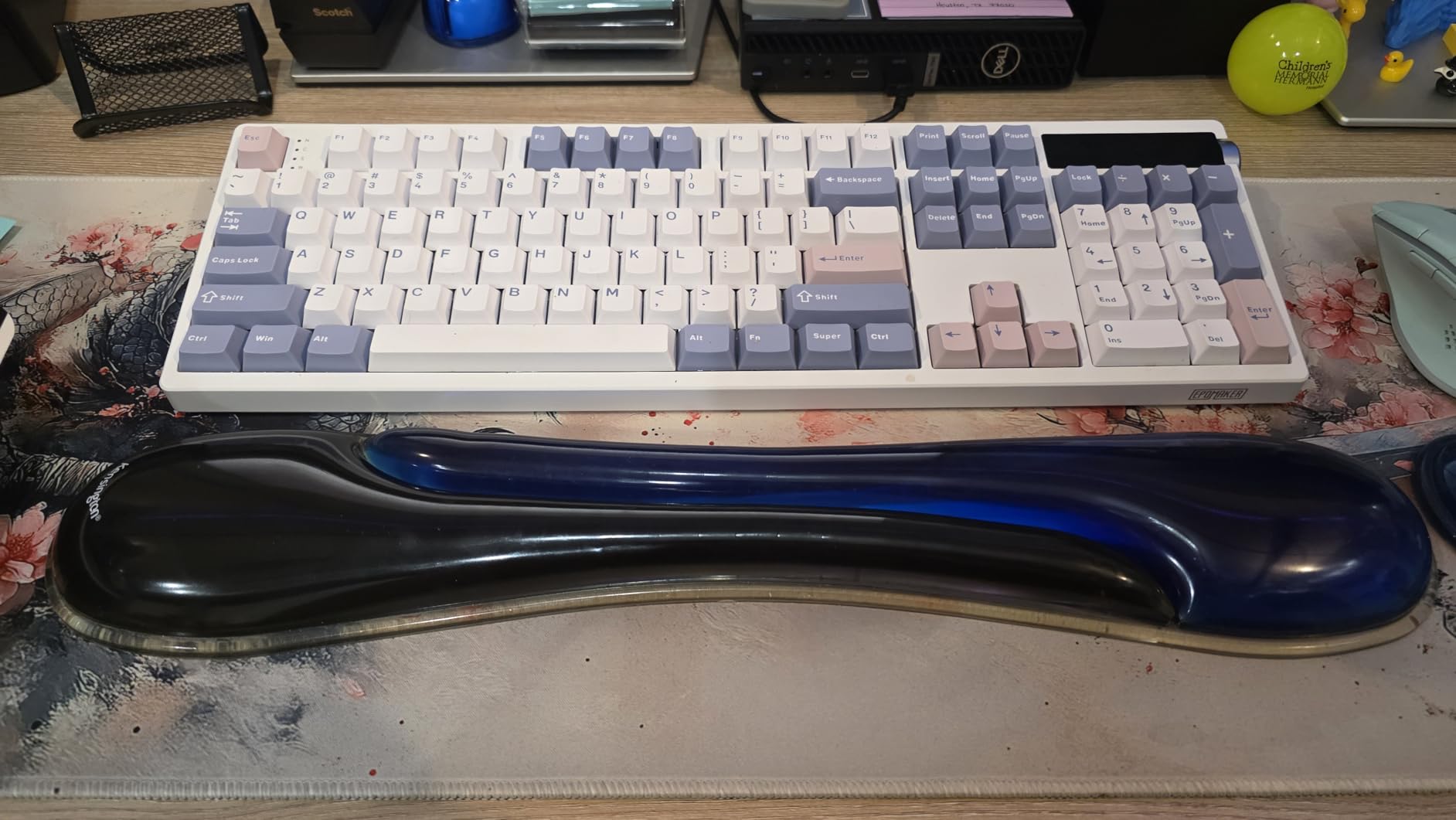 Kensington Duo Gel Keyboard Wrist Rest, Ergonomic Support with Ventilation Channel, Universal Compatibility (K62397AM) Blue customer photo 1