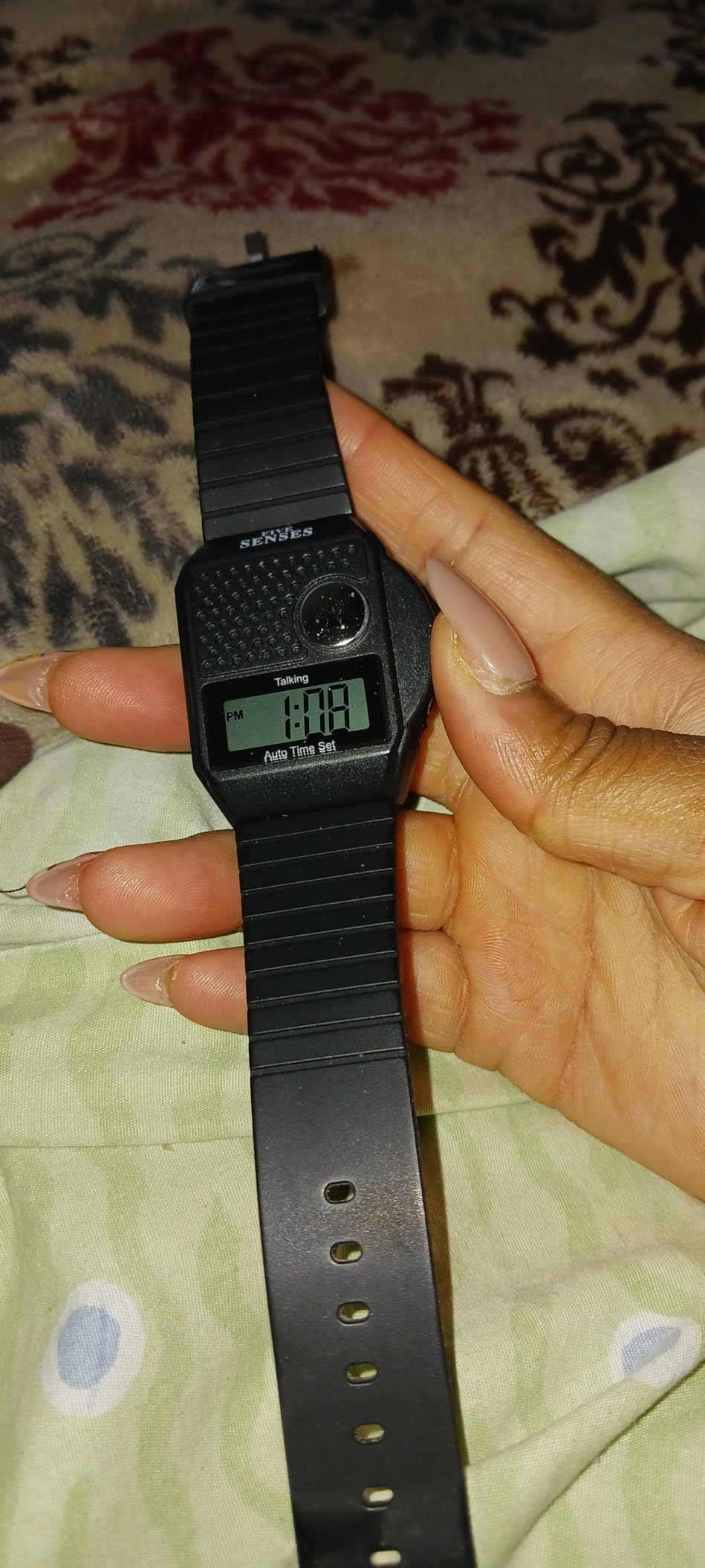 Five Senses - English Atomic Talking Watch, Easy to use for Seniors Blind Men Women, Loud Talking Watch with Sound for Vision Impaired, Products 1026 (BLACK) customer photo 1