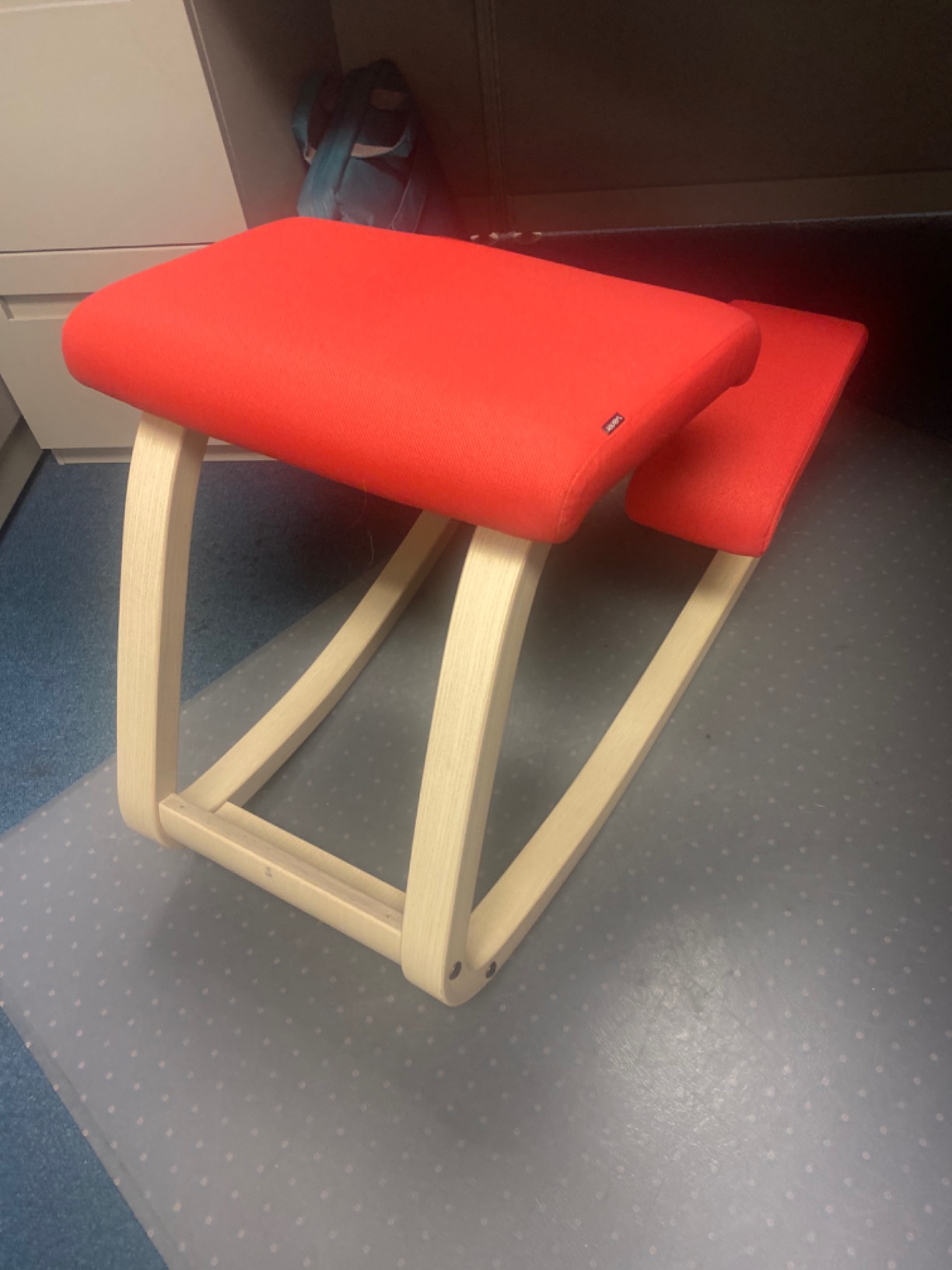 Variable Balans Original Kneeling Chair Designed by Peter Opsvik (Red Revive Fabric with Natural Ash Base) customer photo 1