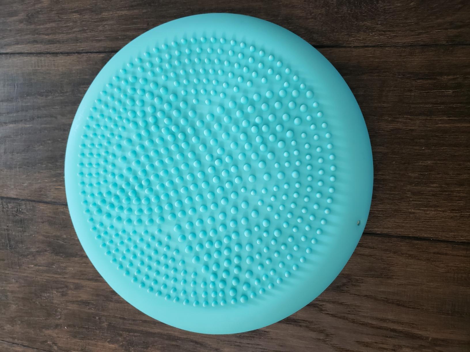 Tumaz Wobble Cushion - Wiggle Seat to Improve Sitting Posture & Stay Focused for Sensory Kids, Balance Disc to Core Strength & Flexible Seating [Extra Thick Balance Board, Pump Included Wobble Board] customer photo 2