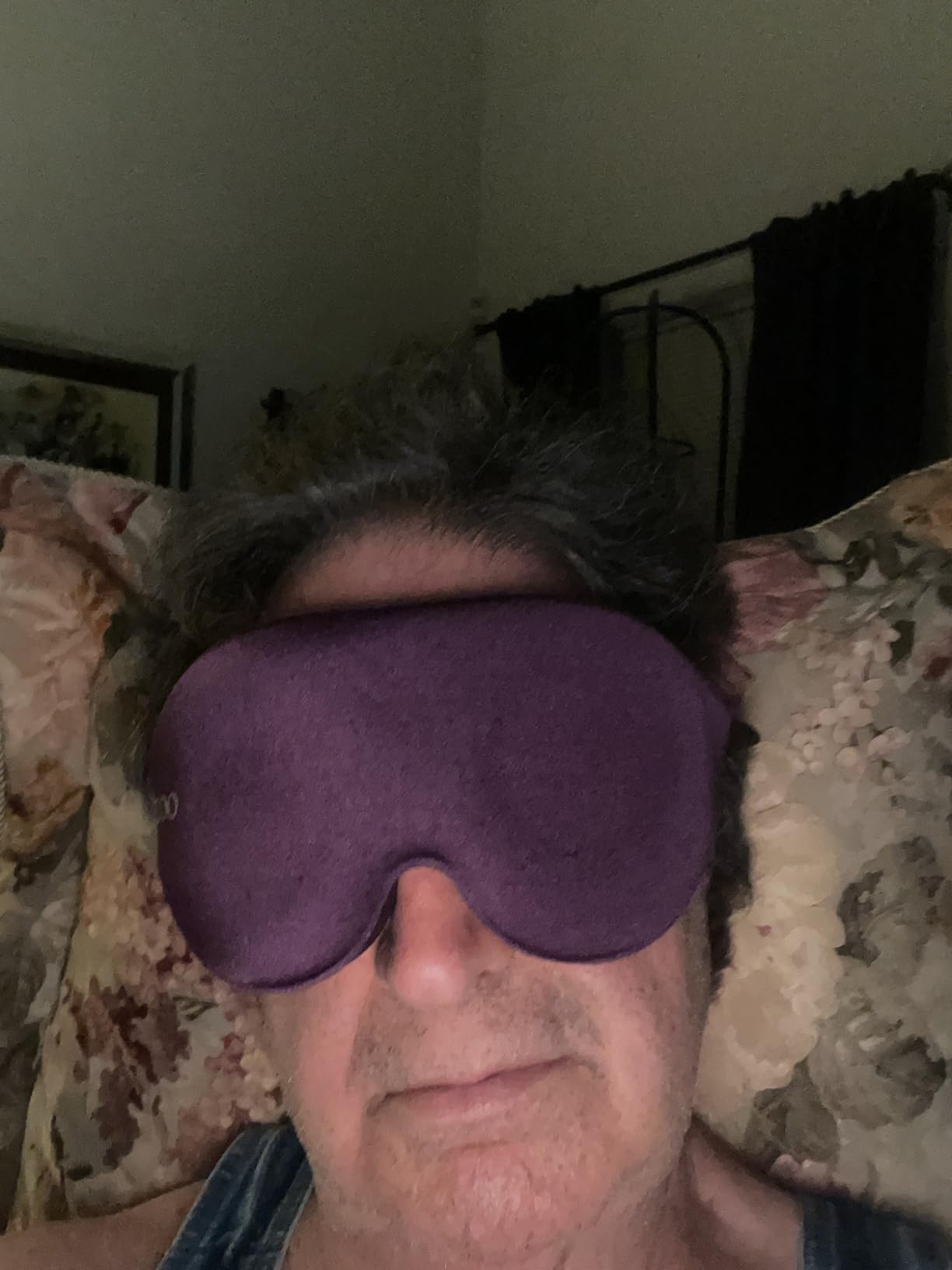 MZOO Luxury Sleep Eye Mask for Side Sleeper Men Women, Zero Eye Pressure 3D Sleeping Mask, Light Blocking Patented Design Night Blindfold, Soft Eye Shade Cover for Travel, Black customer photo 1