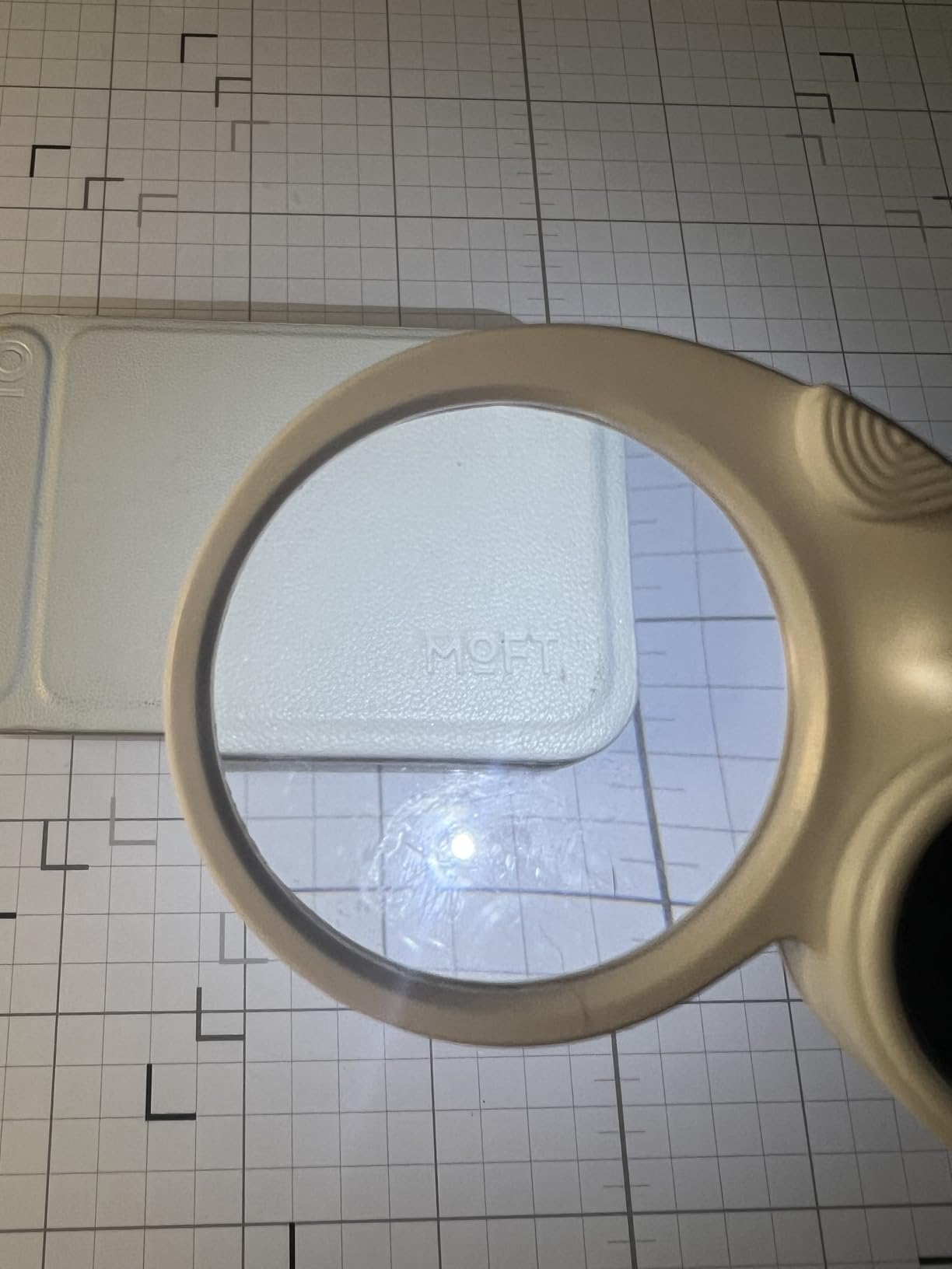 TECHSHARE Magnifying Glass with Light, Lighted Magnifying Glass, Handheld Pocket Magnifier Small Illuminated Folding Hand Held Lighted Magnifier for Reading Coins Hobby Travel - 45 Mm Diameter customer photo 2