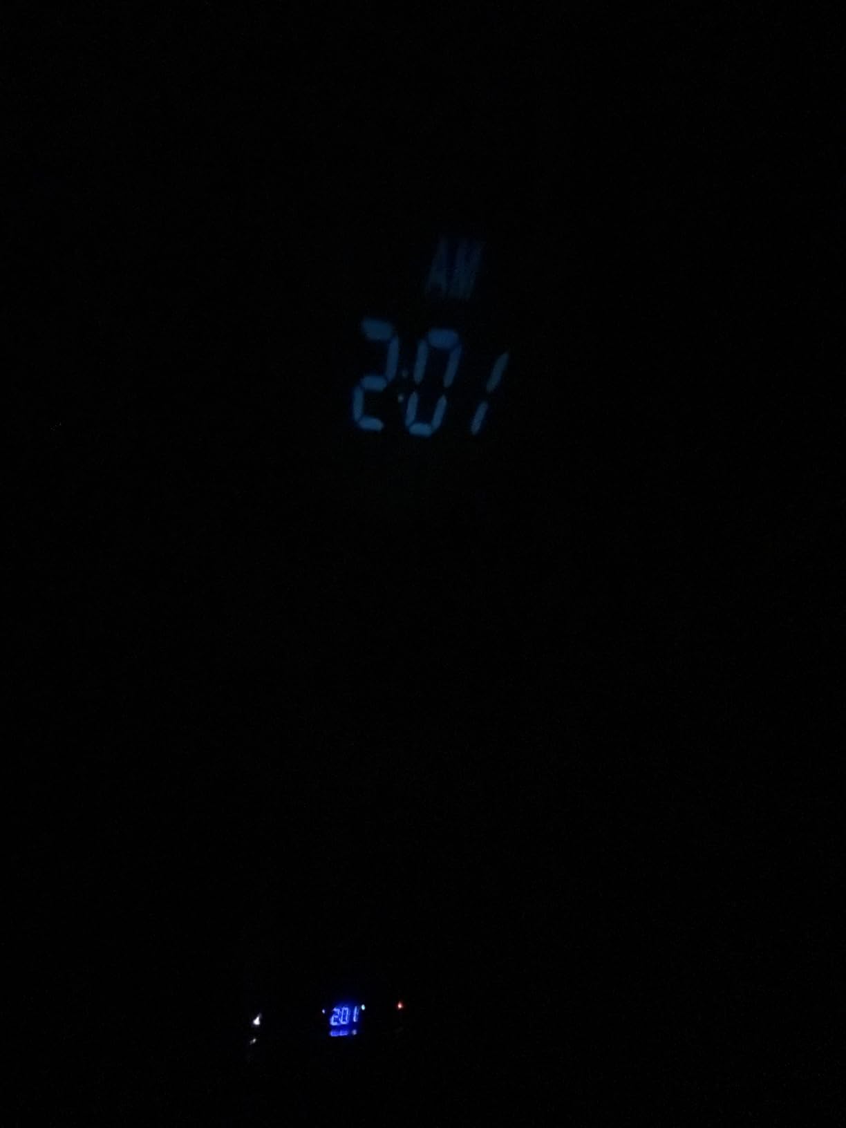 Digital Projection Alarm Clocks for Bedrooms - Large LED Display, 180 Rotatable Projector, 5-Level Dimmer,USB Charger,Battery Backup,Loud Dual Alarms for Kids Elderly,Heavy Sleepers,Snooze,12/24H,DST customer photo 2