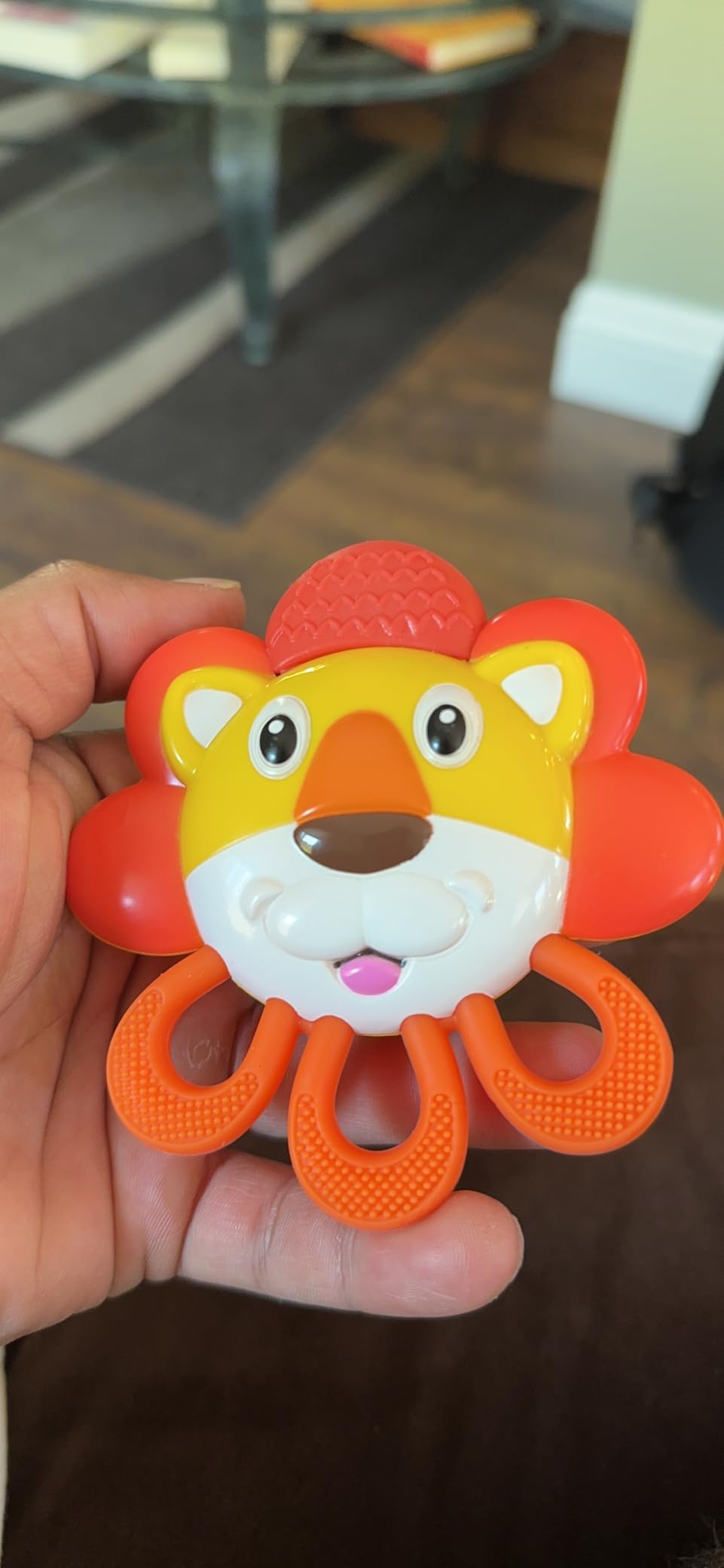Nuby Vibe-EEZ Vibrating Teether - Battery Powered - Textured Surface and Easy to Grasp Toy for Baby Teething Relief - 3+ Months - Octopus customer photo 2