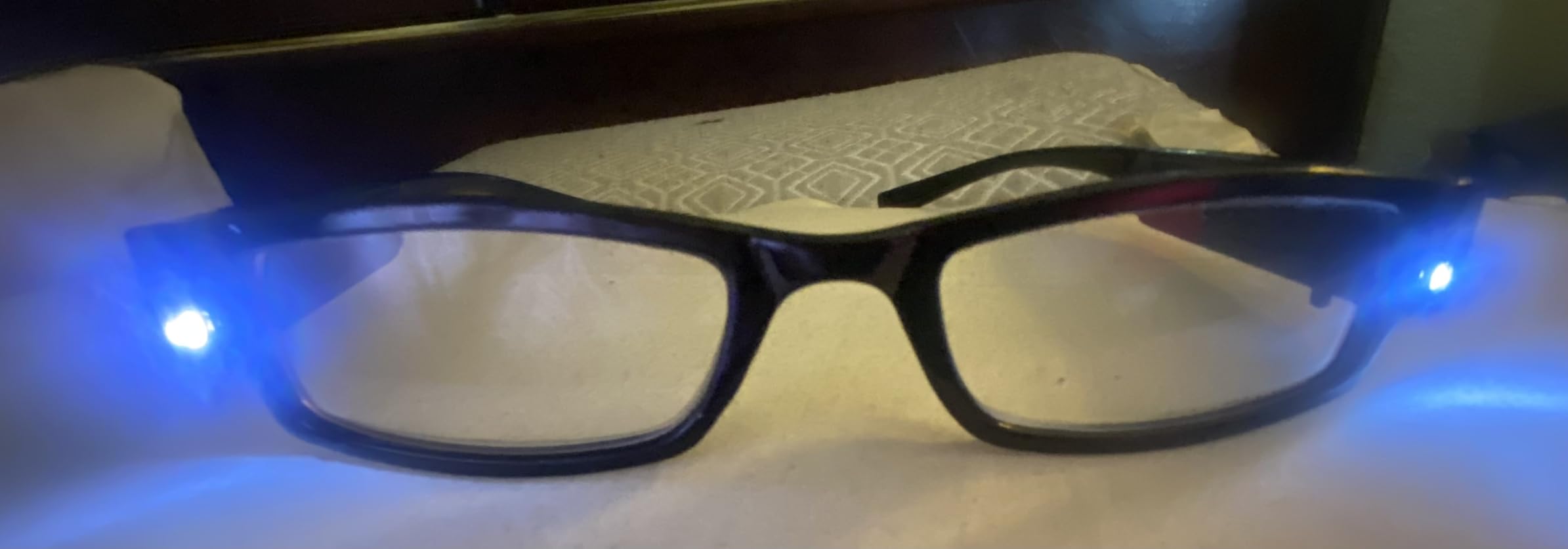 4 Pcs Reading Glasses Led Readers with Lights Fashion Glasses for Reading for Men and Women Lighted Magnifier Nighttime Reader Compact Full Frame Eyewear Unisex Clear Vision Lighted Eye Glasses(+250) customer photo 1