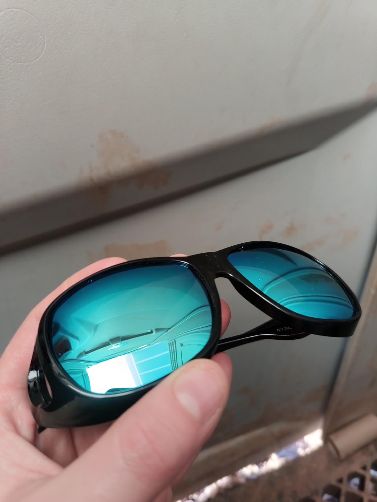 Fit Over Wrap Sunglasses Polarized Lens Wear Over Eyeglasses 100% UV Protection for Men and Women customer photo 2