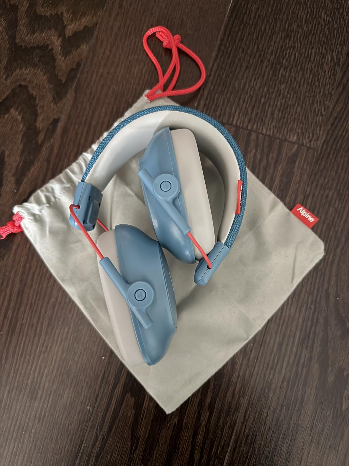 Alpine Muffy Kids - Hearing Protection - CE & ANSI Certified - Adjustable for Ages 3-16 years - Noise Cancelling Headphones - 25dB Sound Reduction Ideal for Protection and Concentration Aid - Mint customer photo 1
