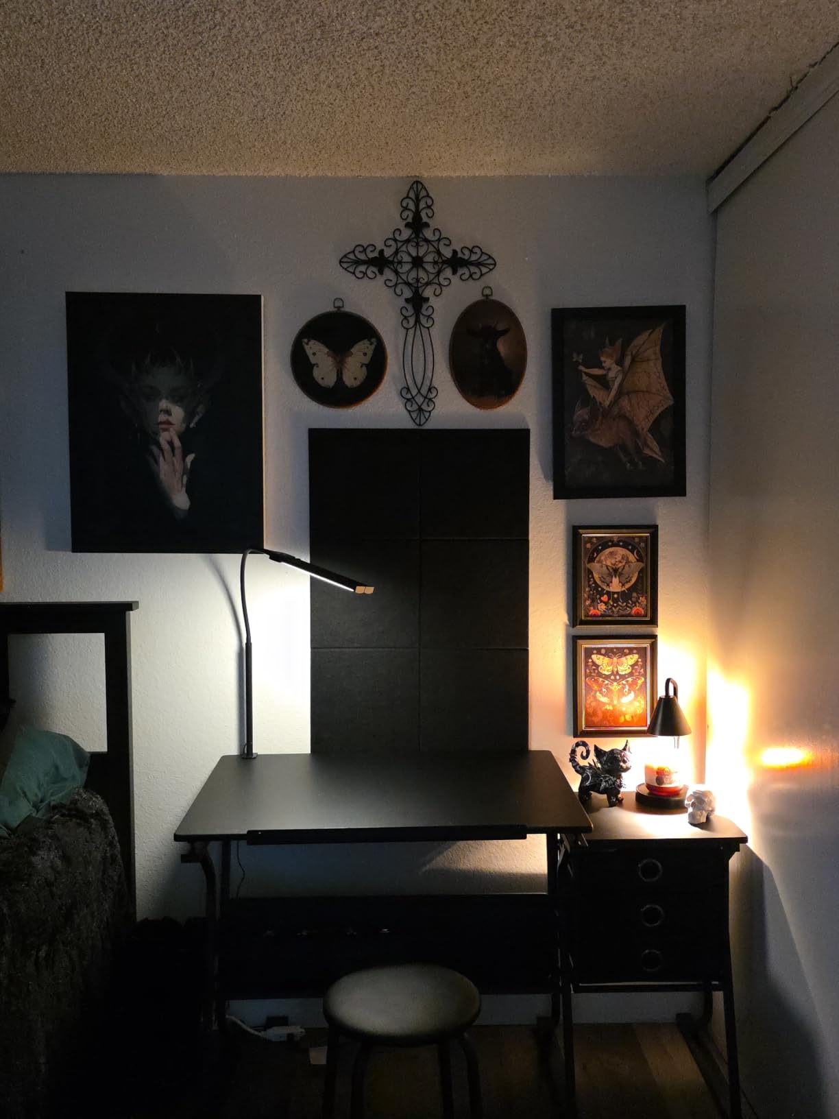 Yaheetech Tilting Drafting Table Art Craft Desk with Stool, Drawers, Black customer photo 2