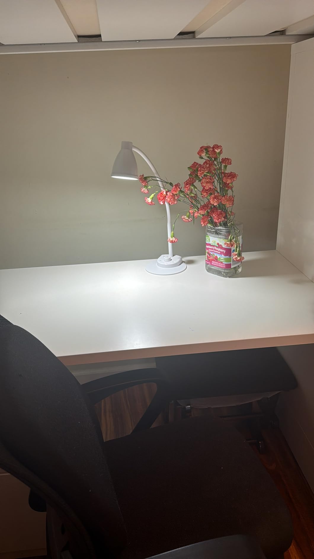 BOHON LED Desk Lamp with USB Charging Port 3 Color Modes Dimmable Reading Light Intelligent Induction Auto Dimming Task Lamp Neck Flexible Table Lamp for Bedside Office, AC Adapter Include customer photo 1