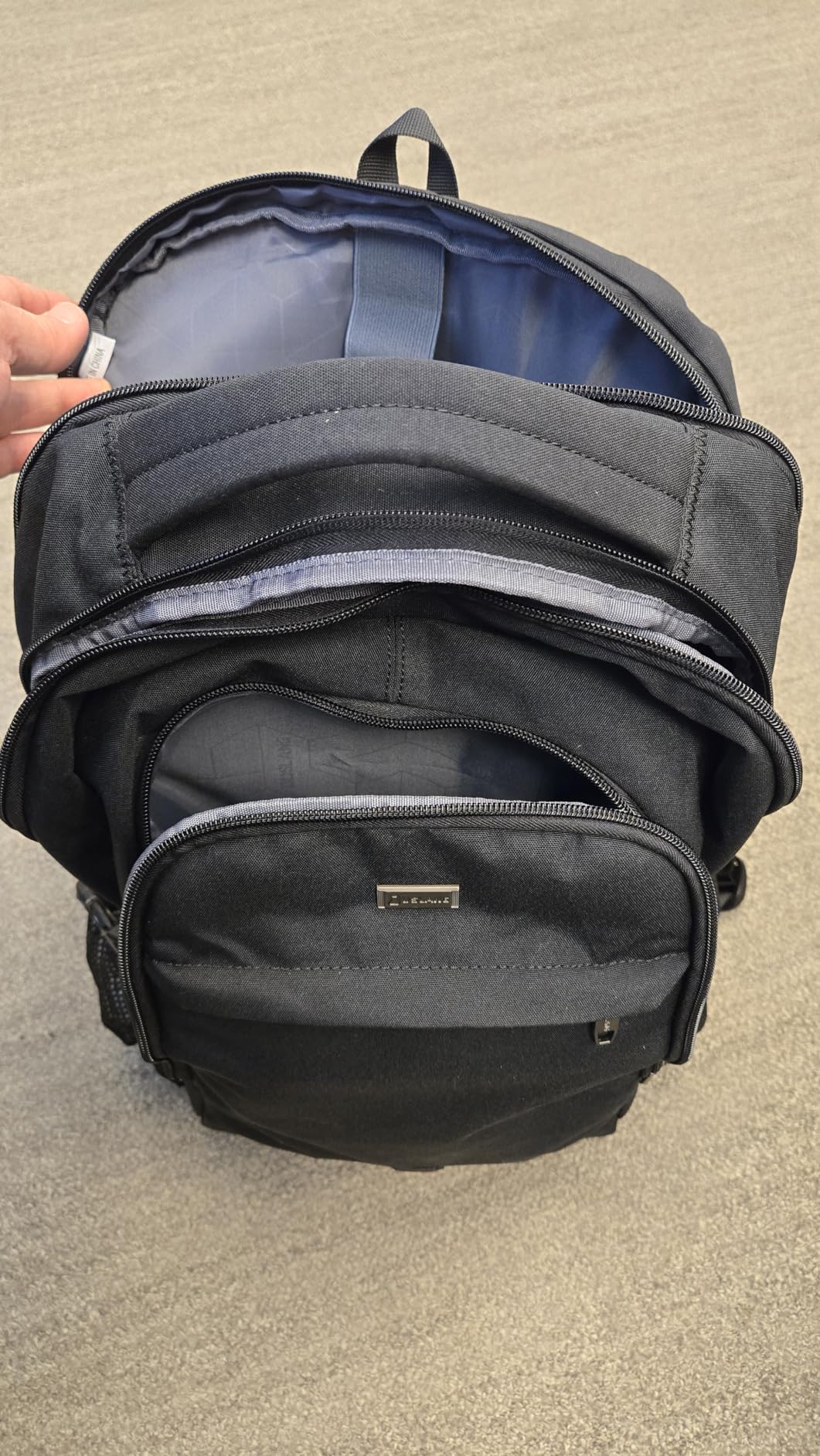 DUSLANG 17 Inch Laptop Backpack for Travel Water Resistant College Backpack for Men/Women Laptop Bag with USB Charging Port, Black customer photo 1