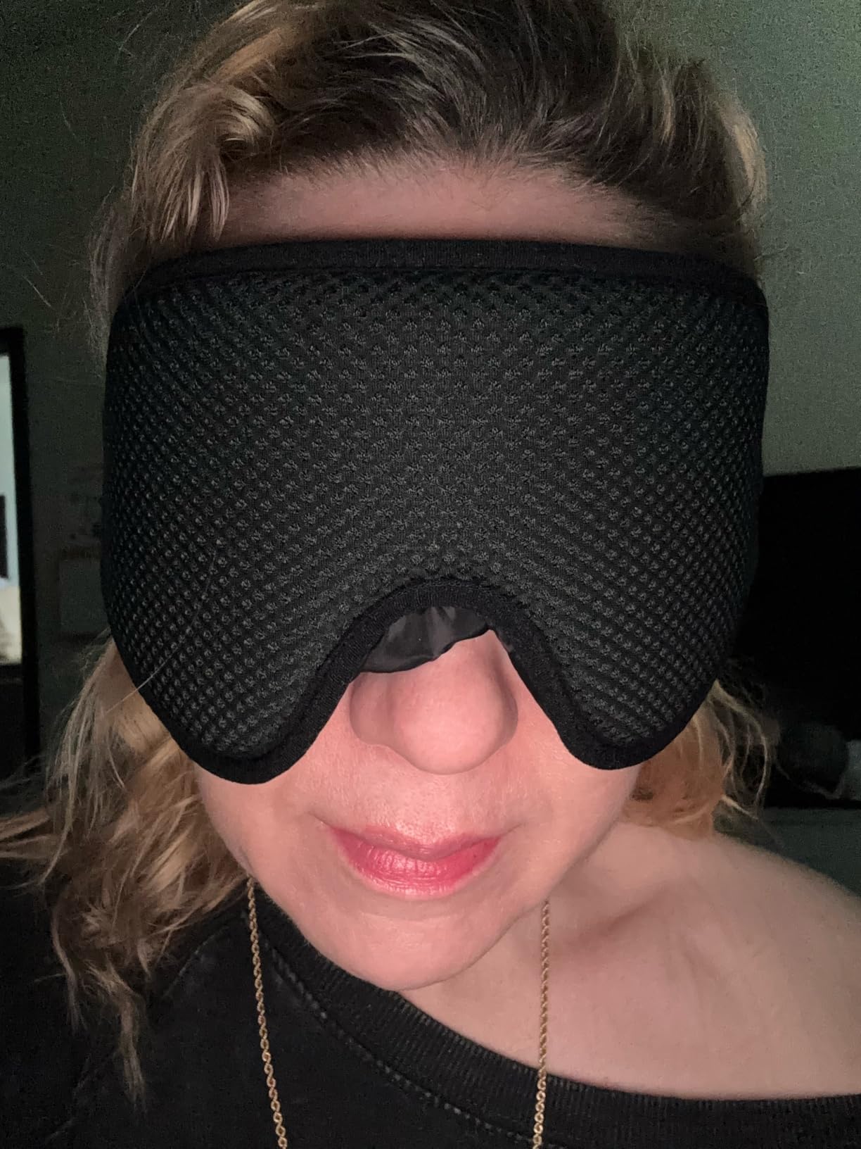 WAOAW Sleep Mask for Men Women: Blackout Eye Masks for Sleep - 3D Breathable Soft Comfortable Eye Mask for Travel - Adjustable Light Blocking Night Masks for Sleeping customer photo 1