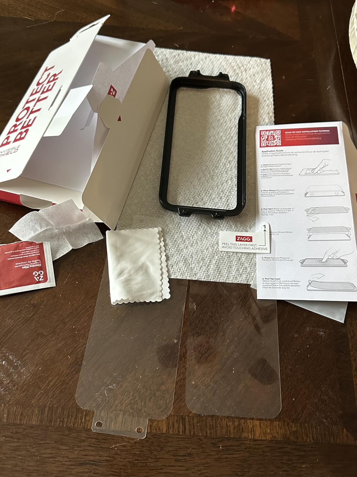 ZAGG Glass Elite VisionGuard Screen Protector for Apple iPhone 17e/ 16e/ 14/13/ 13 Pro - 5X Stronger, Blue-Light Protection, Anti-Fingerprint Technology, InvisibleShield, Easy to Install customer photo 1