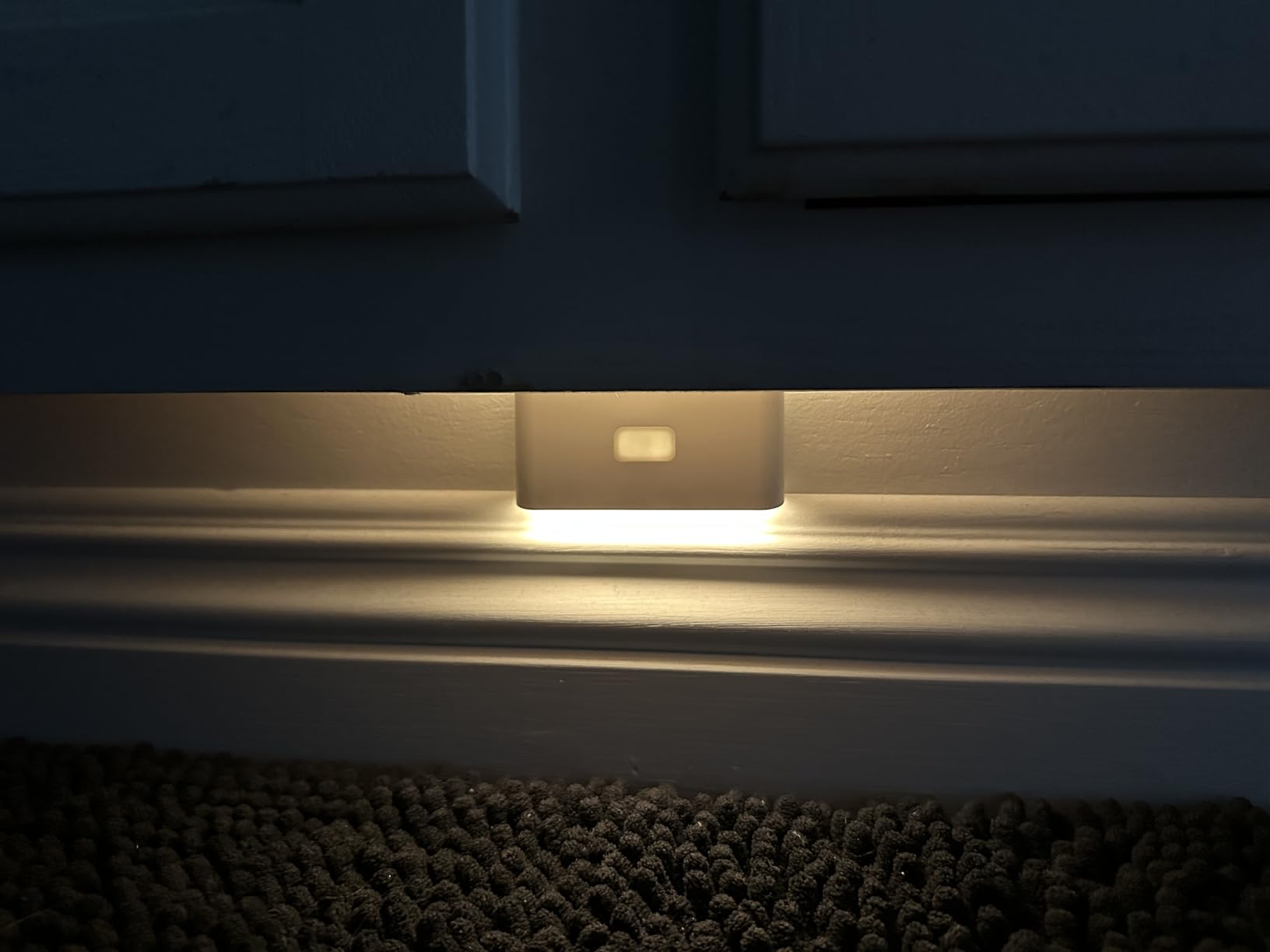 WYZE Rechargeable Night Lights with Dusk to Dawn & Motion Sensors, Warm & Soft White Stair Lights for Bathroom, Hallway, Linkable, Magnetic Mount, 3 Pack customer photo 1