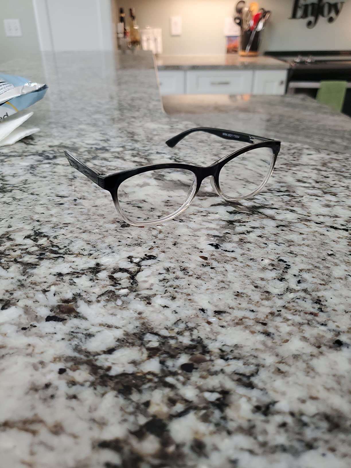 One Power Auto focus Reading Glasses Readers, Dial Vision Auto Adjust Eye Glasses Flex Clear Focus Optic .5-2.5x Strength customer photo 2
