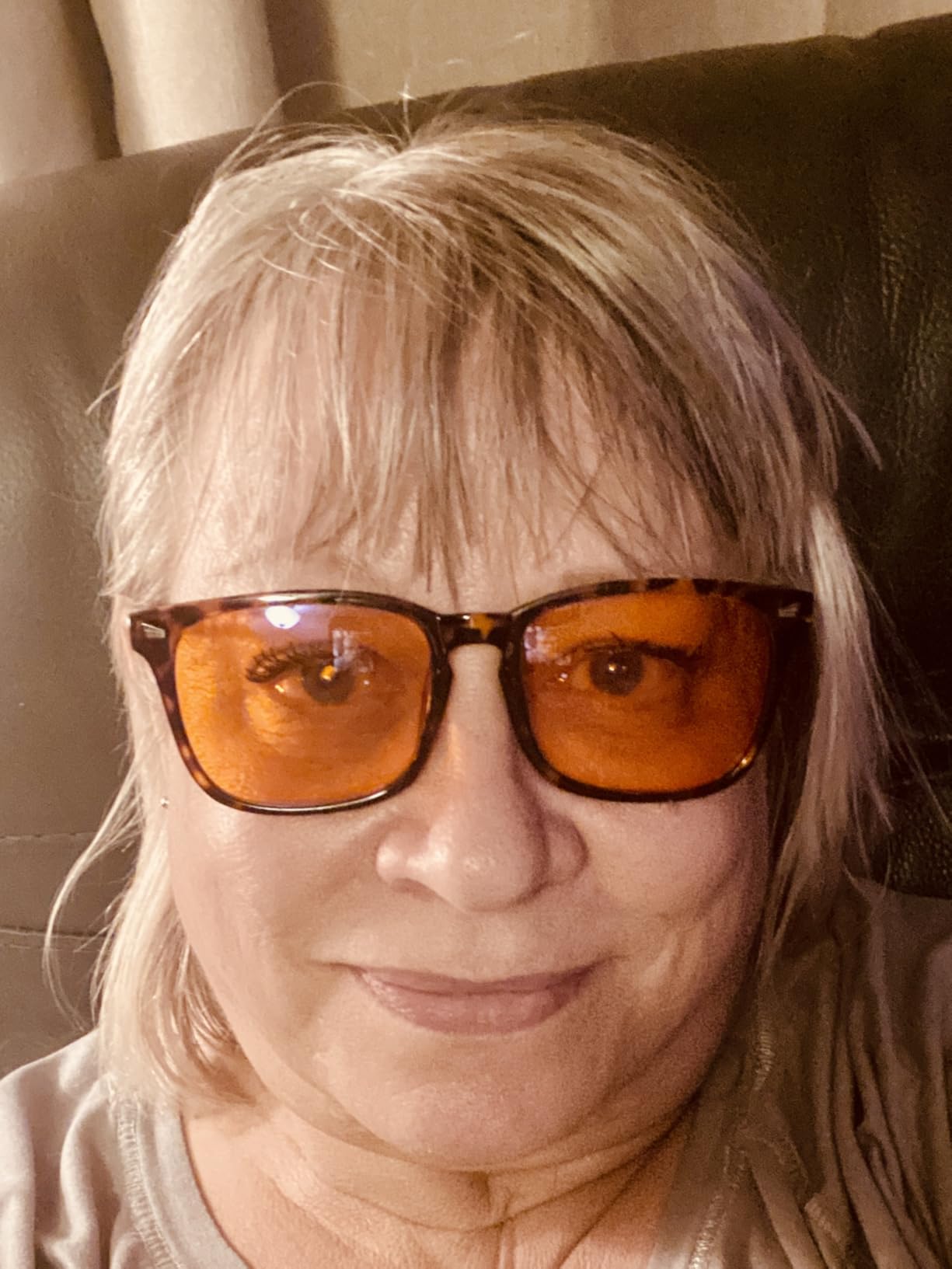 Bloomoak 99% Blue Light Blocking Glasses - Gaming Glasses - Anti Glare - Anti Fatigue - Suitable for Screens, Games, TVs customer photo 1