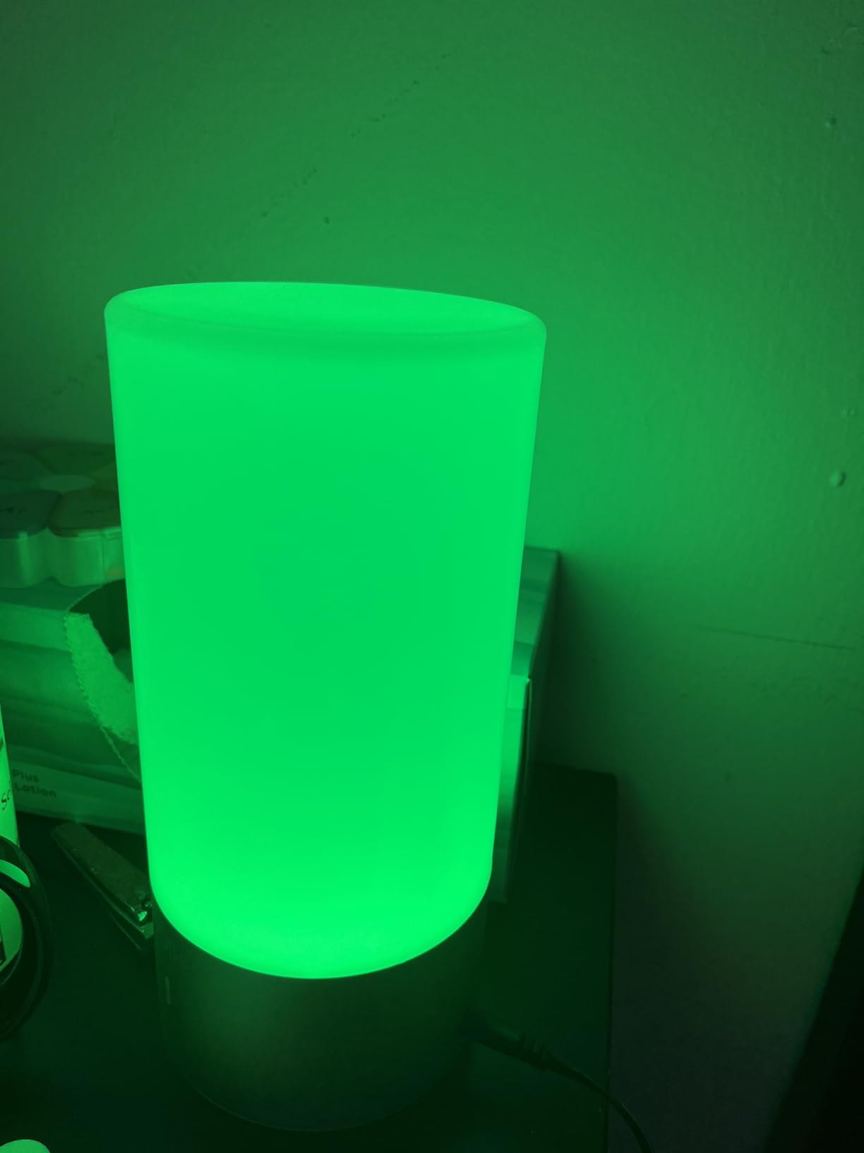 Soothe - 520nm Narrow-Band Green Light Lamp by Gamma - Migraine Headache Relief - Pain Relief customer photo 1