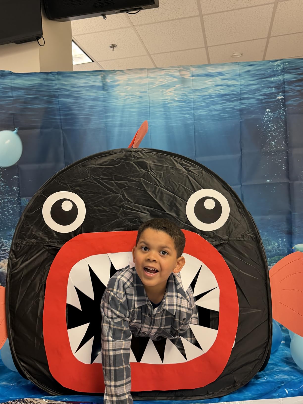 Sensory Play Tent | Calming Hideout for Kids | Sensory Den | Pop-up | Blackout | Indoor Tent | Easy to Setup | Helps with: SPD, Anxiety, ADHD, Autism & More | Single Size customer photo 1
