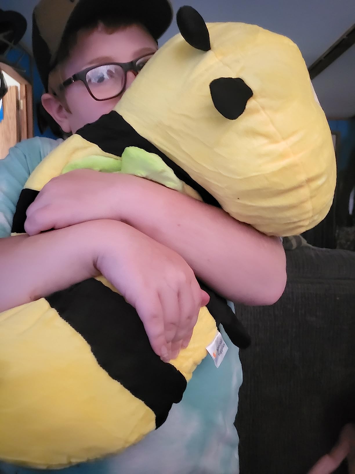 Special Supplies Bumble Bee Sensory Vibrating Pillow, Pressure Activated for Kids and Adults, Plush Minky Soft with Textured Therapy Stimulation Bumps. Size: 11 by 20 inches customer photo 1