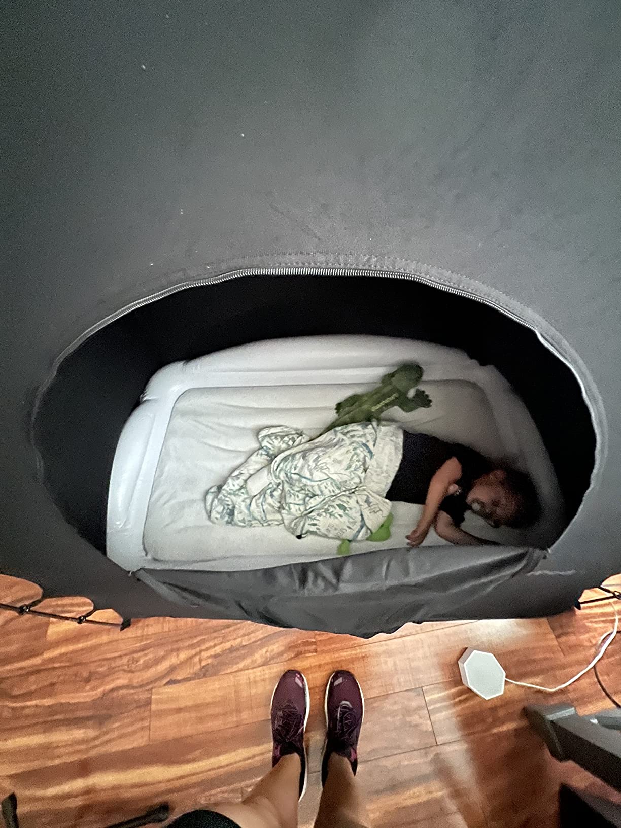 SlumberPod The Original Blackout Sleep Tent Travel Essential for Babies and Toddlers, Mini Crib and Pack N Play Cover, Sleep Pod for Kids with Monitor Pouch and Fan Pouch, Blocks 99% Light, Black customer photo 2