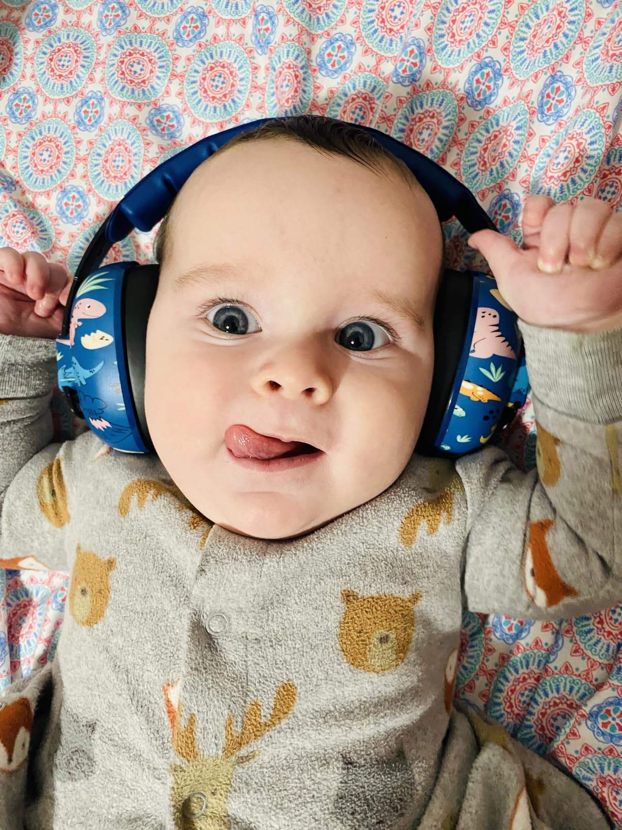 Vanderfields - Hearing Protection Ear Muffs - Over 33 dB (2K Hz) Broad Noise Cancelling Sound Reduction - Baby and Toddlers customer photo 1