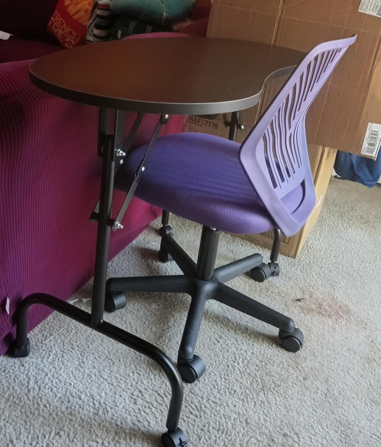 Yaheetech Kids Cute Desk Chair Armless Small Computer Chair with Lumbar Support for Teens Low-Back Bedroom School, Green customer photo 2