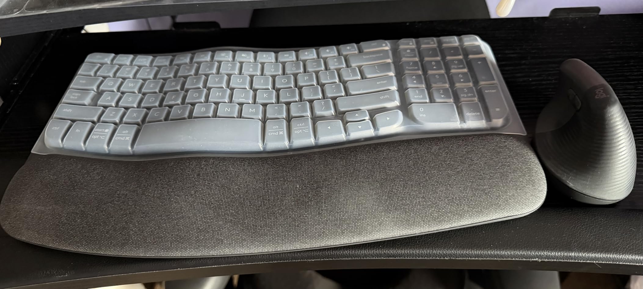 Logitech Wave Keys Wireless Ergonomic Keyboard with Cushioned Palm Rest, Comfortable Natural Typing, Easy-Switch, Bluetooth, Logi Bolt Receiver, for Multi-OS, Windows/Mac - Graphite customer photo 2