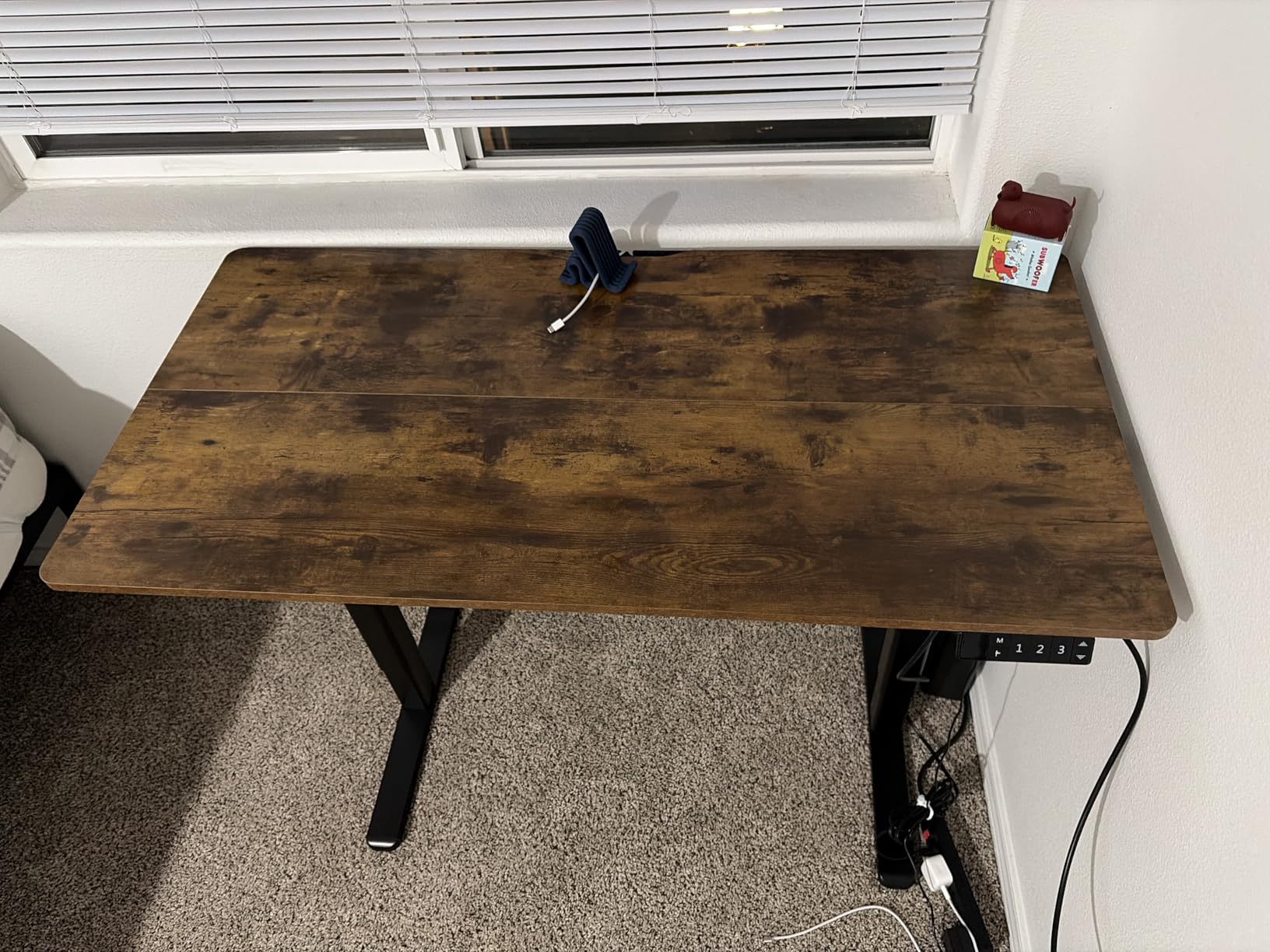 Claiks Electric Standing Desk, Adjustable Height Stand up Desk, 24x48 Inches Sit Stand Home Office Desk with Splice Board, Black Frame/Rustic Brown Top customer photo 2