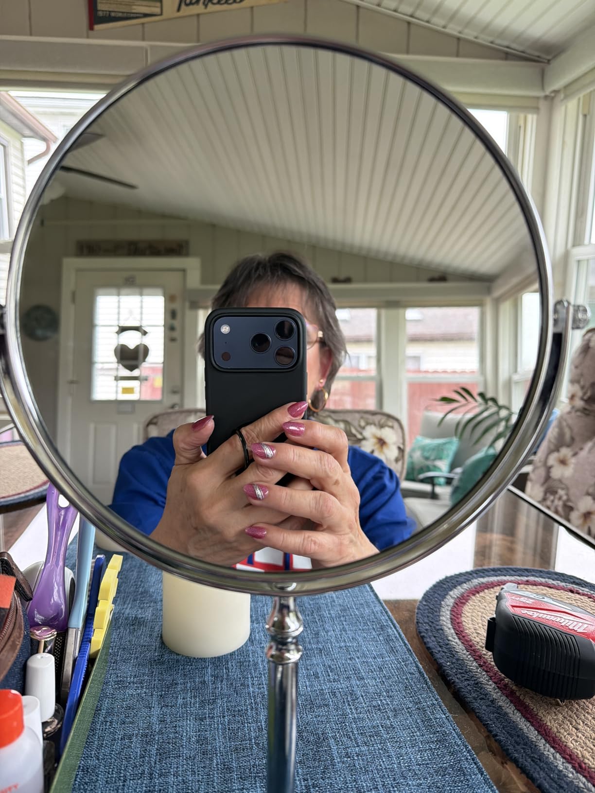 MIYADIVA 20X Magnifying Makeup Mirror, Double Sided 1X & 20X Magnifying Mirror with Stand, Tabletop Magnified Vanity Mirror with 360 Rotation for Bathroom or Bedroom 7.8 Inch customer photo 2