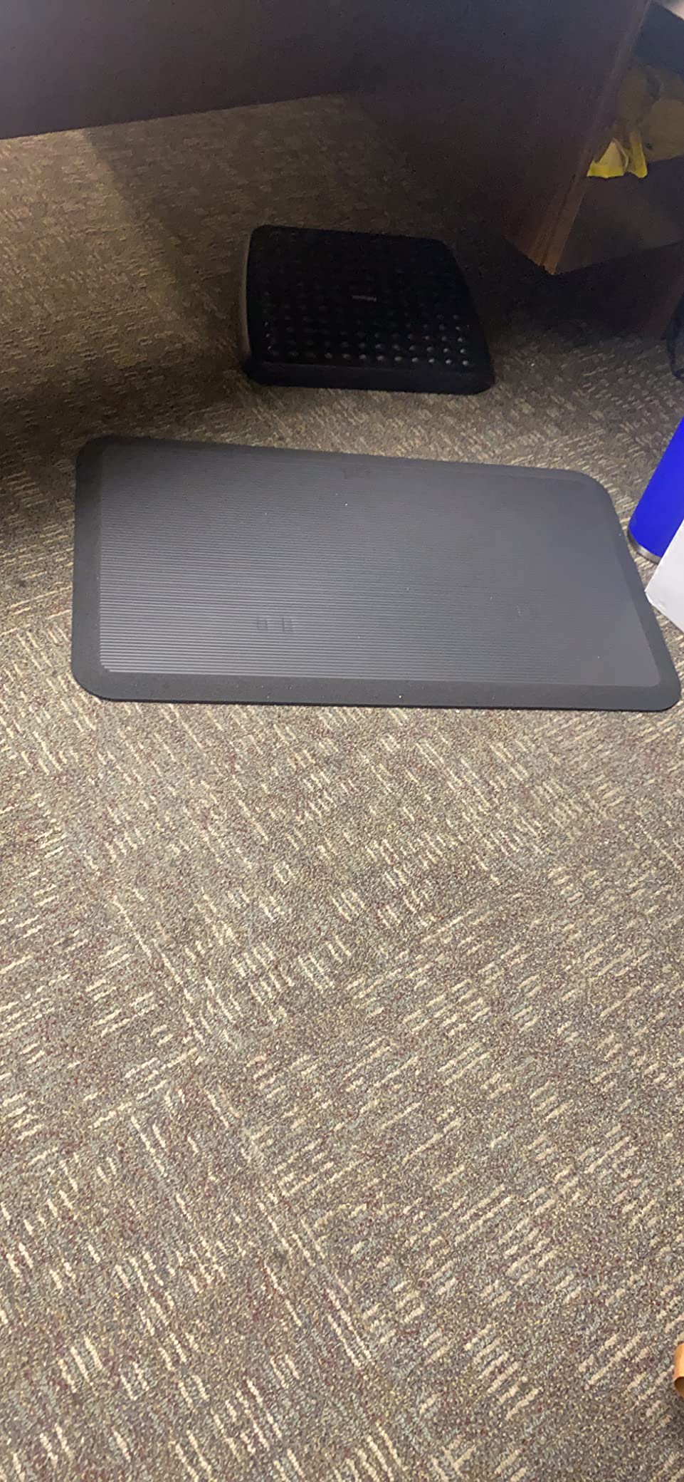 Vari Standing Mat 34x22 (VariDesk) - Anti Fatigue Non-Slip Mat for Standing Desk, Cushioned for Comfort, Indoor Floor Mat for Home, Office, or Kitchen - Black customer photo 1