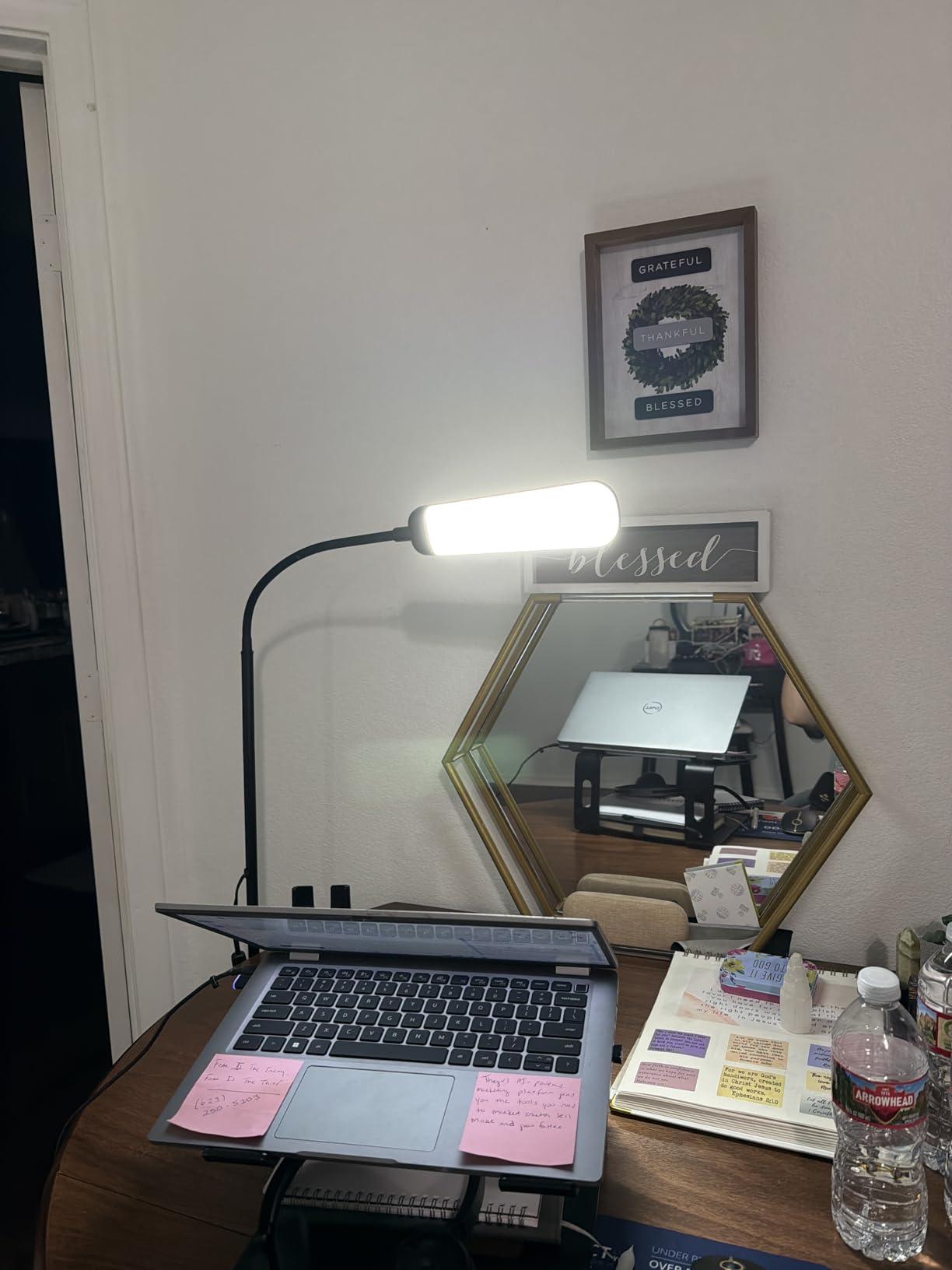 Aisutha LED Floor Lamp, 18W Super Bright Floor Lamp for Living Room, Adjustable Stepless Colors & Brightness Standing Lamp, Eye Caring Reading Light with Remote customer photo 2