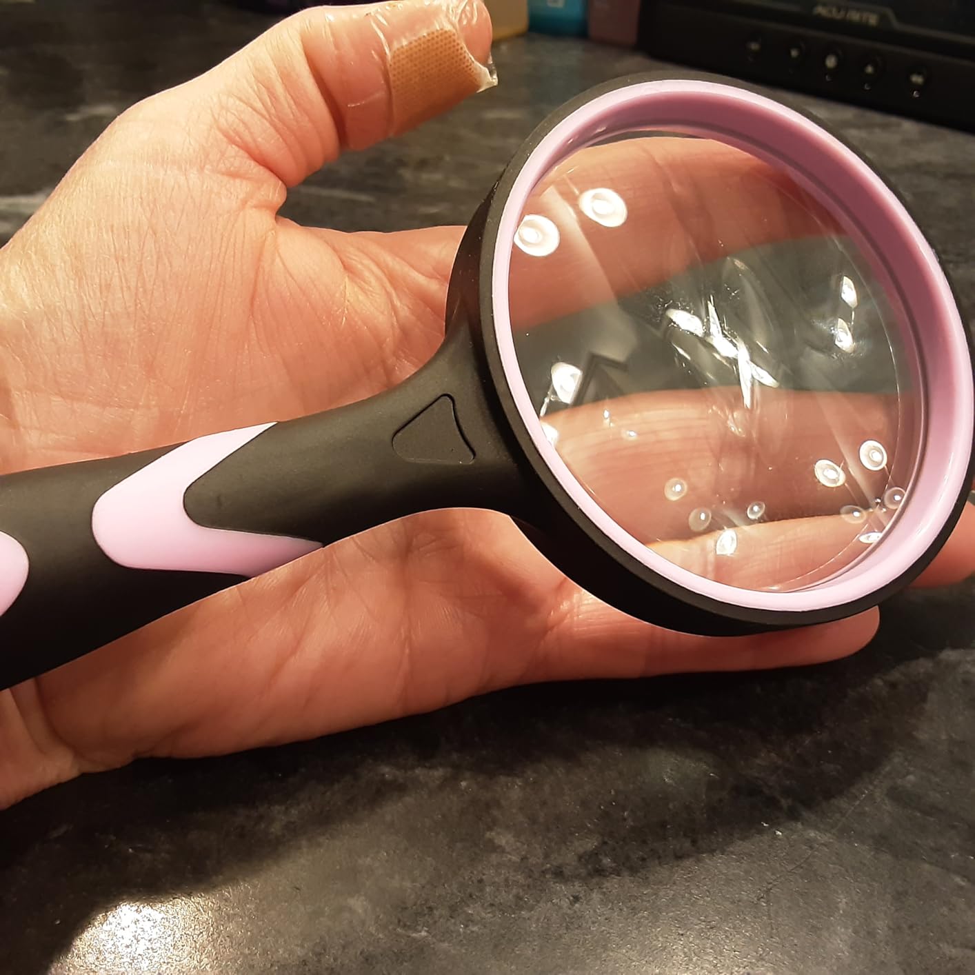 Mr. Pen- Magnifying Glass, 2 Pack, 10X Magnifier, 75mm Glass Lens, Magnifier for Reading for Close Work, Non-Slip Handheld Reading Magnifier for Kids and Seniors, Nature Exploration customer photo 1