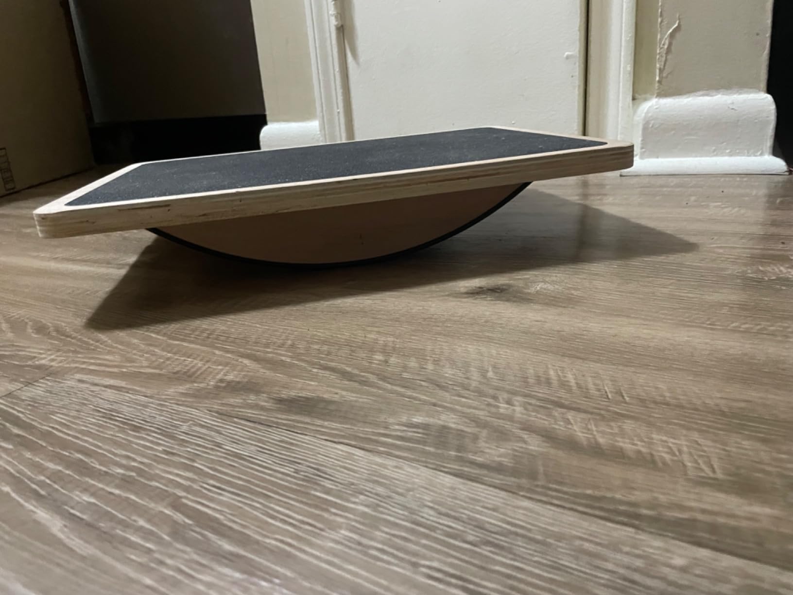 Juoe Balance Board Wobble Board for Adults and Kids - Anti-Slip 350LBS Balance Board for Physical Therapy,Balance Training,Posture Correction,Standing Desk Core Strength Wooden Balance Rocker Board customer photo 2