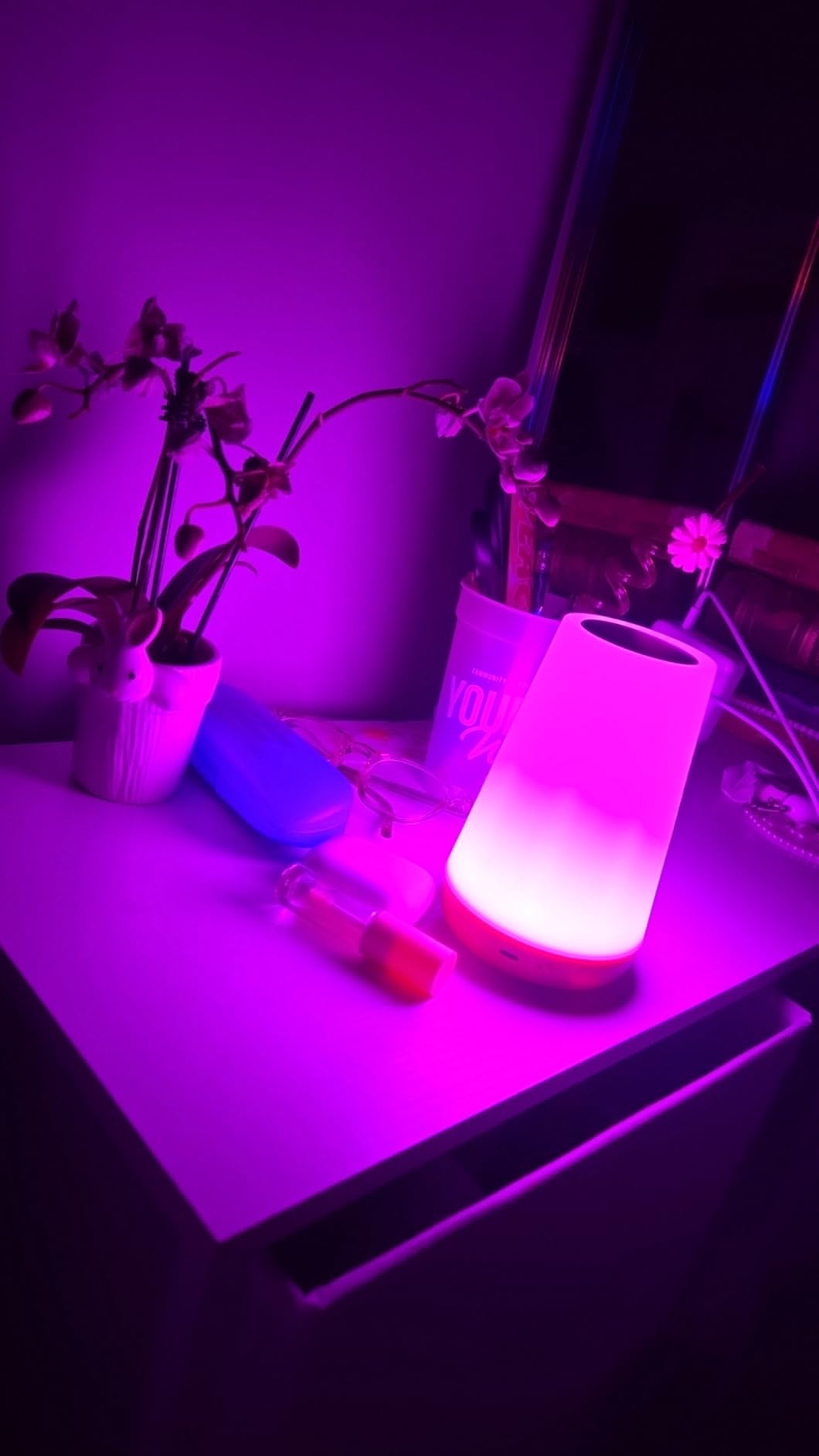 Auxmir Rechargeable LED Night Light, Touch & Remote Control Bedside Lamp with 13 Colors, 5 Brightness Levels, Portable Table Lamp for Kids Baby Nursery, Bedroom, Bathroom, Camping, Light Brown customer photo 1