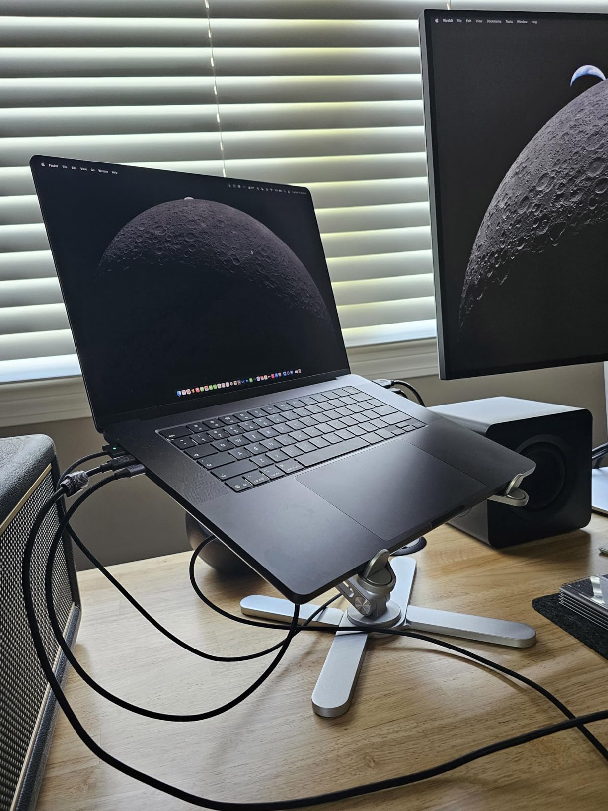 OMOTON LA10 360 Degree Rotating Laptop Stand Riser for Desk, Ergonomic Foldable Computer Stand Adjustable Height Angles for Collaborative Work, Easy Storage Fit Macbooks, All Laptops up to 16 inches, Silver customer photo 2