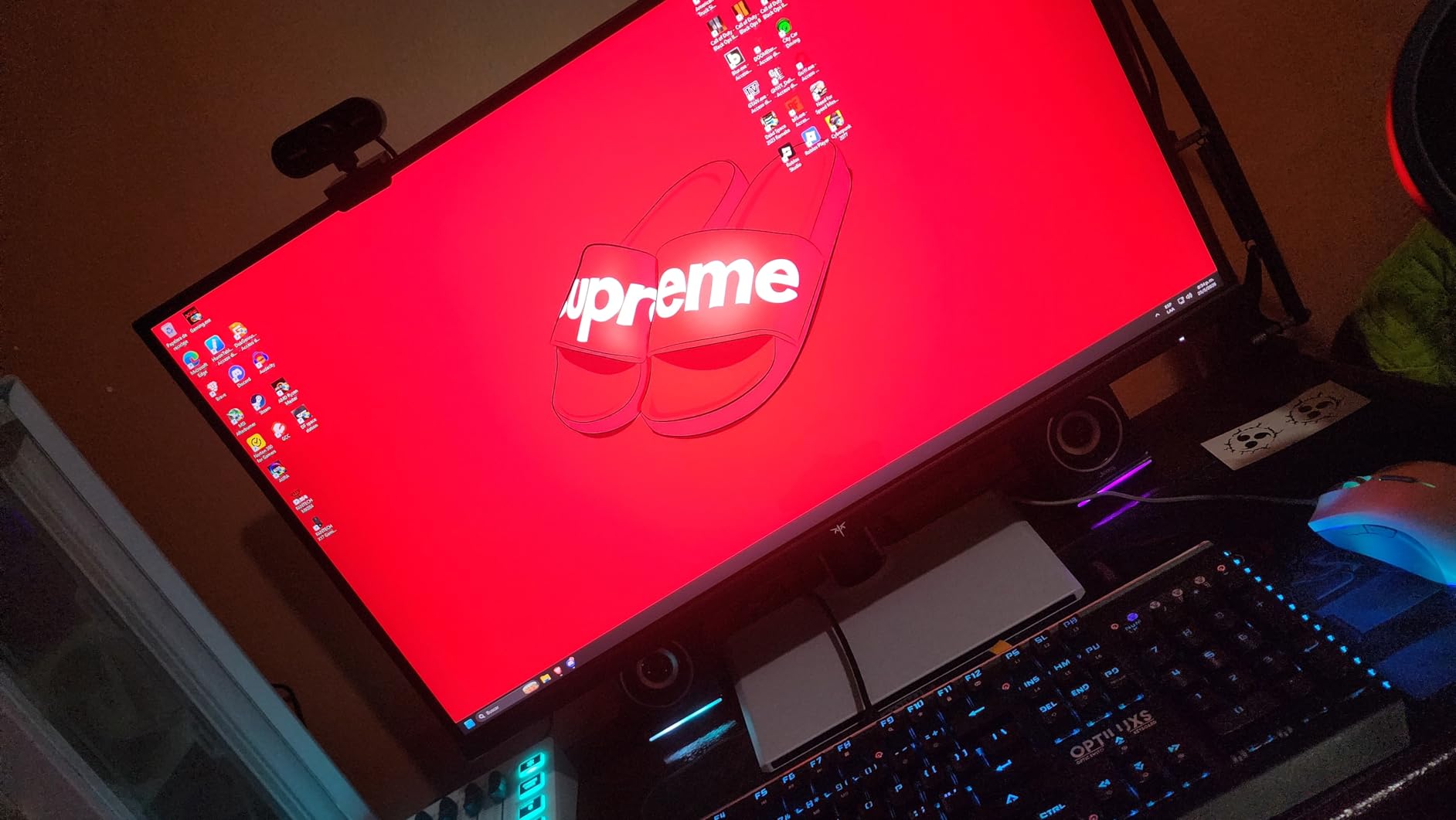 KTC 34 Inch Ultrawide Monitor, 180Hz WQHD 3440X1440 Curved Gaming Monitor, 1500R PC Monitor, HDR, FreeSync & G-Sync, HDMI, DisplayPort, VESA, Tilt Swivel Height Pivot Adjustment, H34S18S customer photo 2