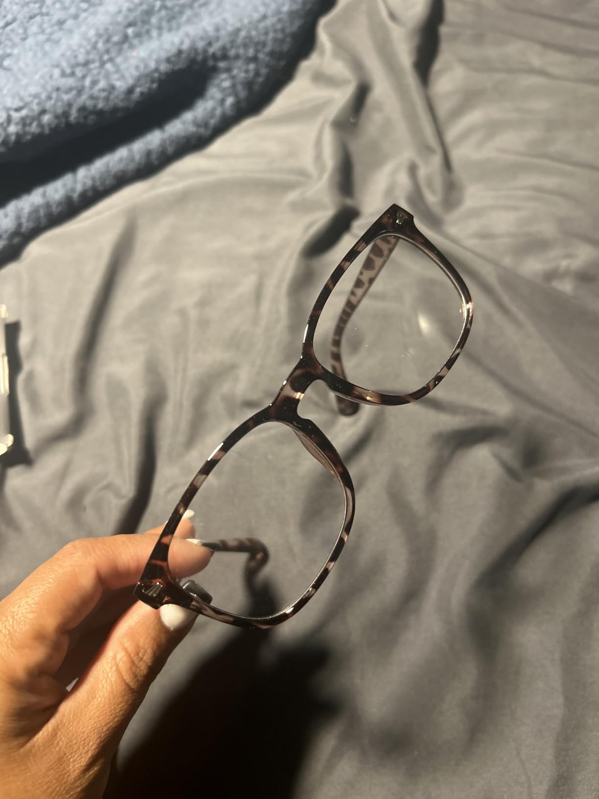 WINTOO Blue Light Glasses for Woman Men | 99% Blue Light Blocking Glasses | Computer Glassess | Night Driving | Gaming | TV Phone Screen Reader Square Frame | Anti Eyestrain & UV Glare Protection customer photo 2
