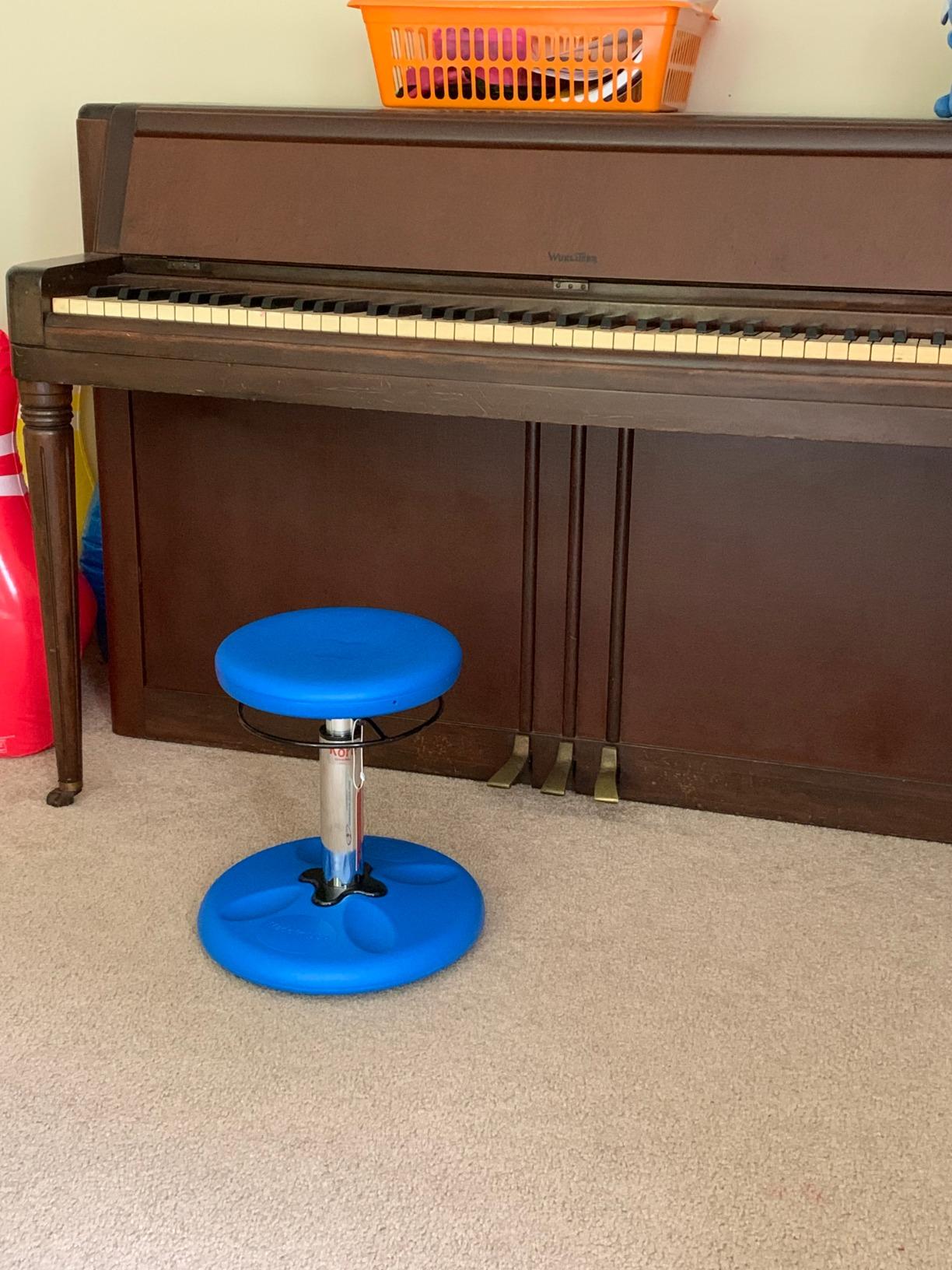 KORE DESIGN Adjustable Wobble Stool Chair, Girls + Boys Kid Desk Stools, Ergonomic Small Office Chairs, Flexible Seating, Active Kids, ADD/ADHD, Classroom, Home, Age 6-11, Standard (14-19in) Pale Blue customer photo 1