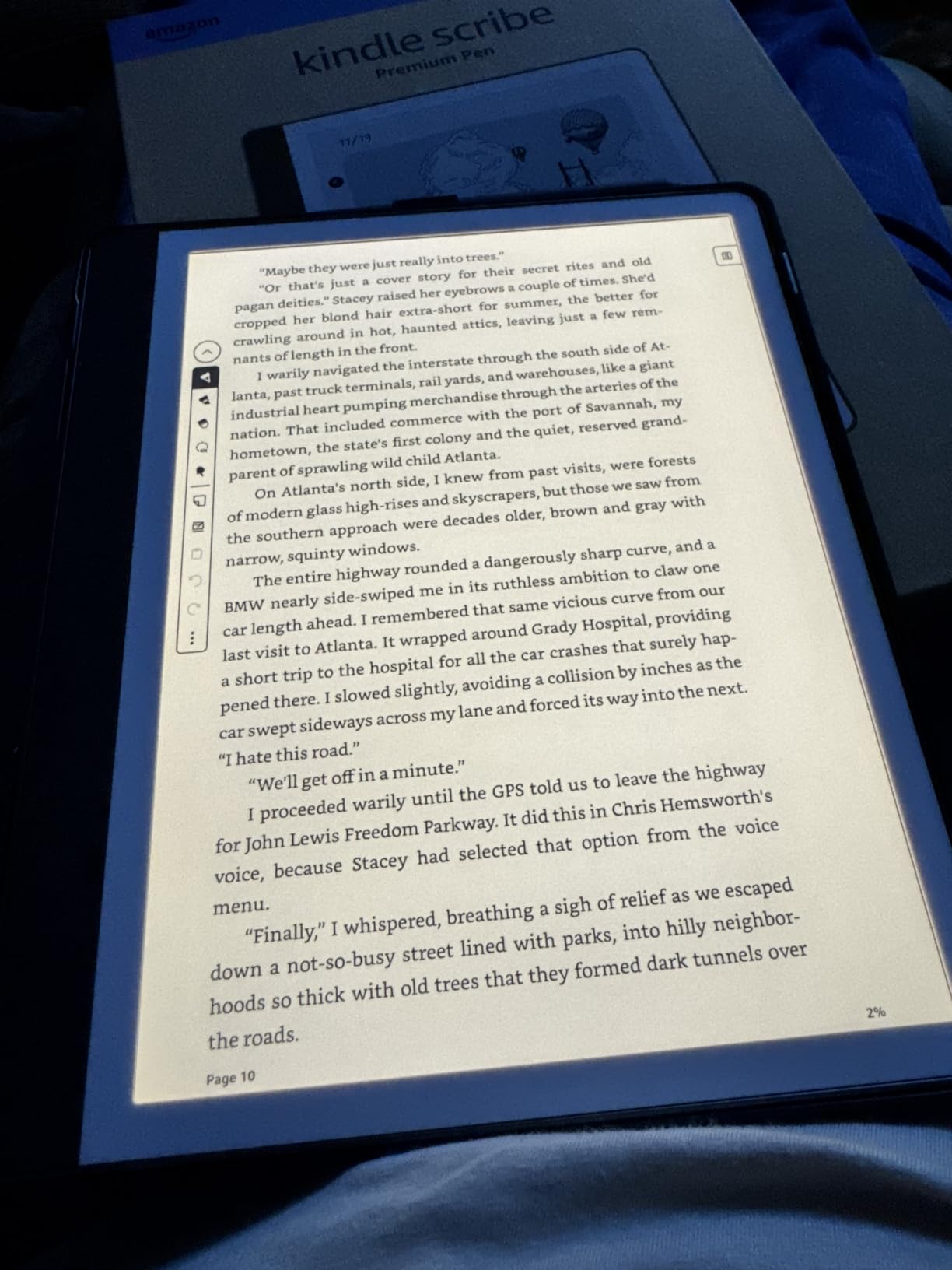 Kindle Scribe (16GB) - Your notes, documents and books, all in one place. With built-in AI notebook summarization. Includes Premium Pen - Tungsten customer photo 2