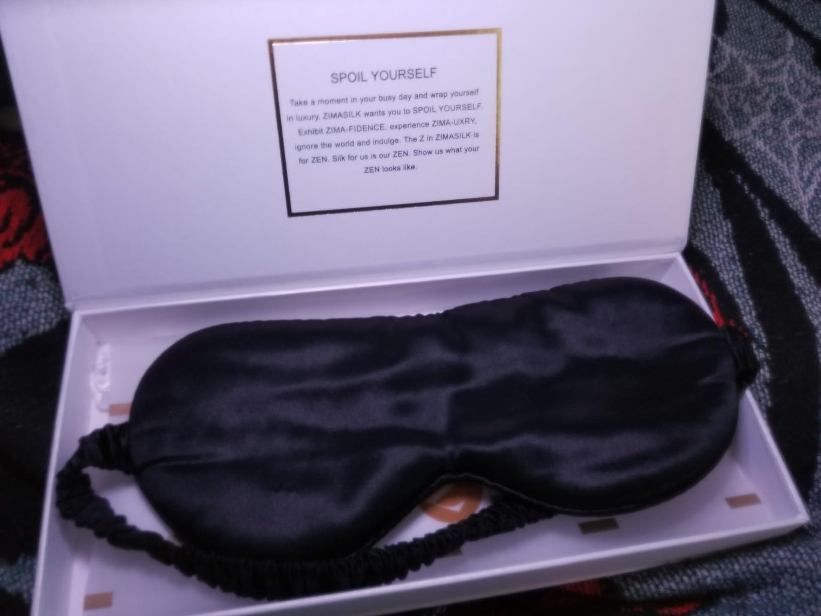 ZIMASILK Adjustable 100% 22 Momme Mulberry Silk Sleep Mask for Sleeping, Filled with Premium Mulberry Silk, Softest & Breathable Blackout Eye Sleeping Mask (Black) customer photo 1