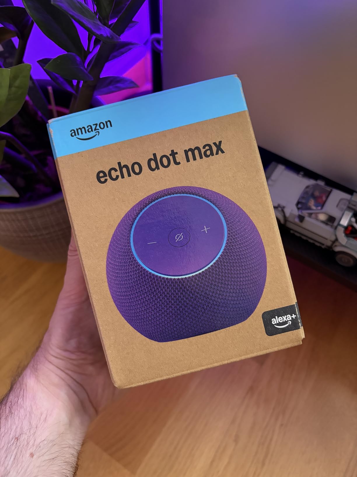 Amazon Echo Dot Max (newest model), Alexa speaker with room-filling sound, Designed for Alexa+, Graphite customer photo 2