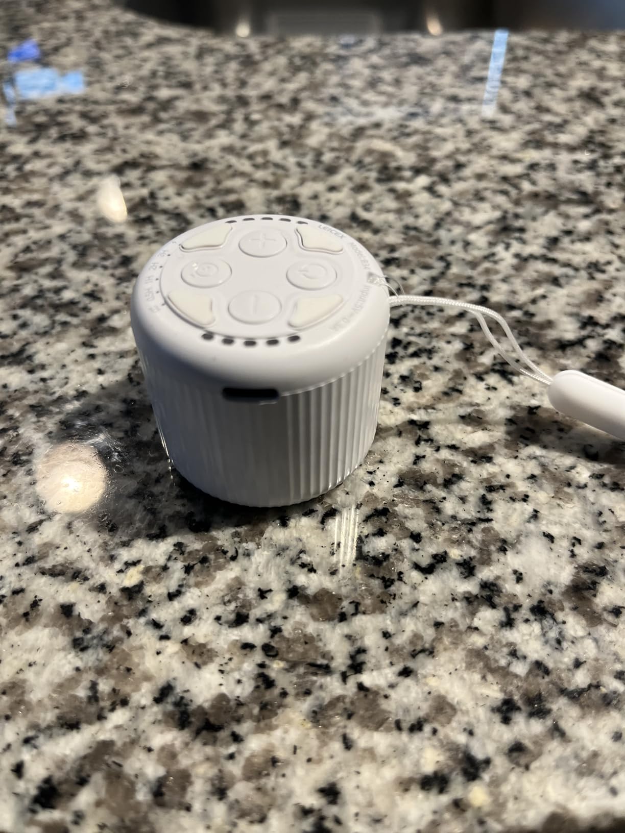Portable Sound Machine for Baby Adults, LEICEX Travel Sound Machine, 15 Non-Looping Sound Timer and Memory Play, Mini White Noise Machine for Sleeping Office Privacy Travel Gift customer photo 2
