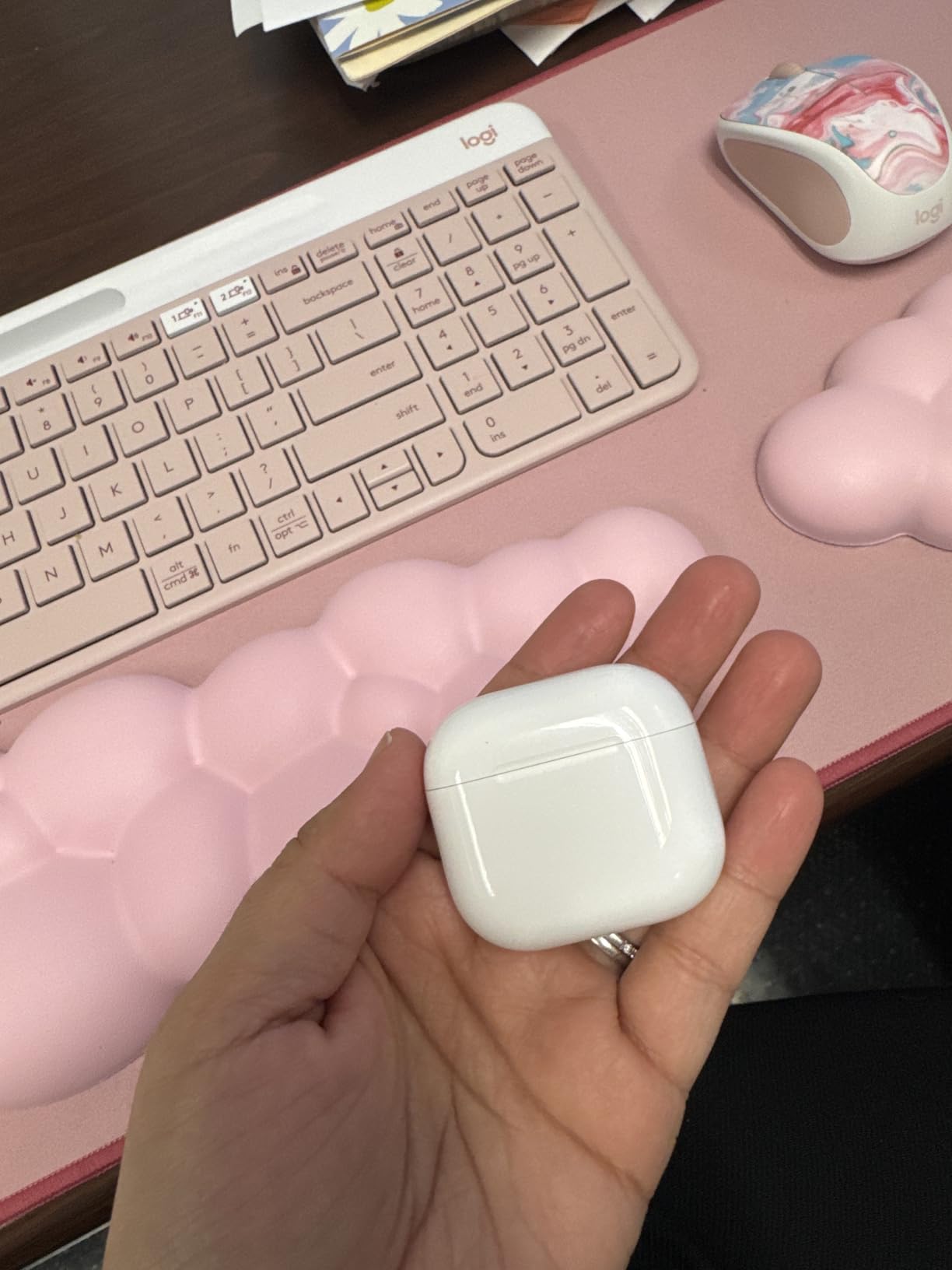 Apple AirPods 4 Wireless Earbuds, Bluetooth Headphones, with Active Noise Cancellation, Adaptive, Transparency Mode, Personalized Spatial Audio, USB-C Charging Case, Wireless Charging, H2 Chip customer photo 2