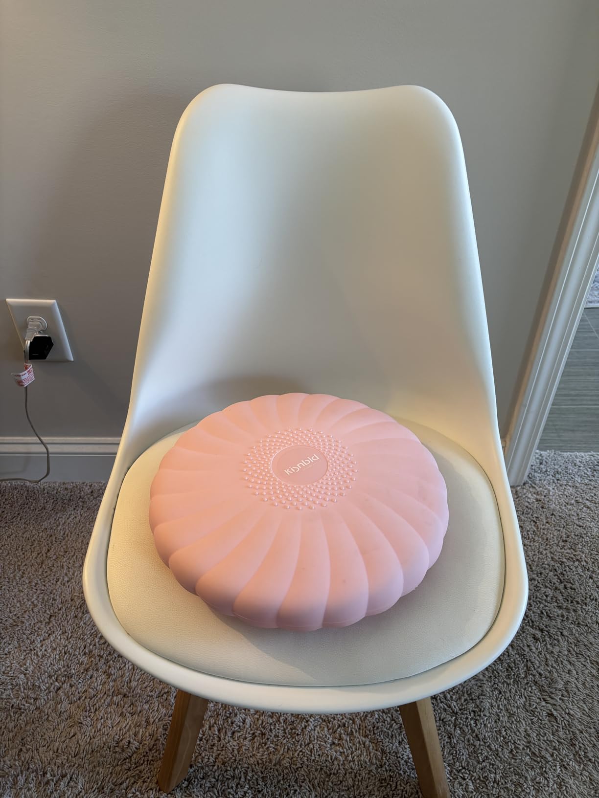 kisnbld Wobble Cushion, Extra Thick Wiggle Seat for Sensory Kids, Non-slip Balance Disc with Inflation Pump for Adults Core Strength, Posture Improvement & Physical Therapy (13.5in/34cm) customer photo 2
