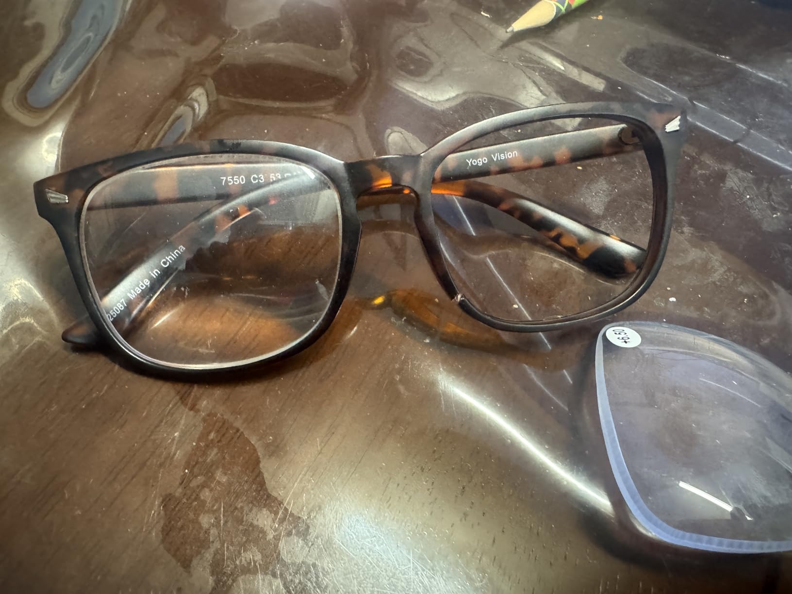 Yogo Vision Magnifying Glasses for Reading, High Magnification One Power Magnifier Readers customer photo 2