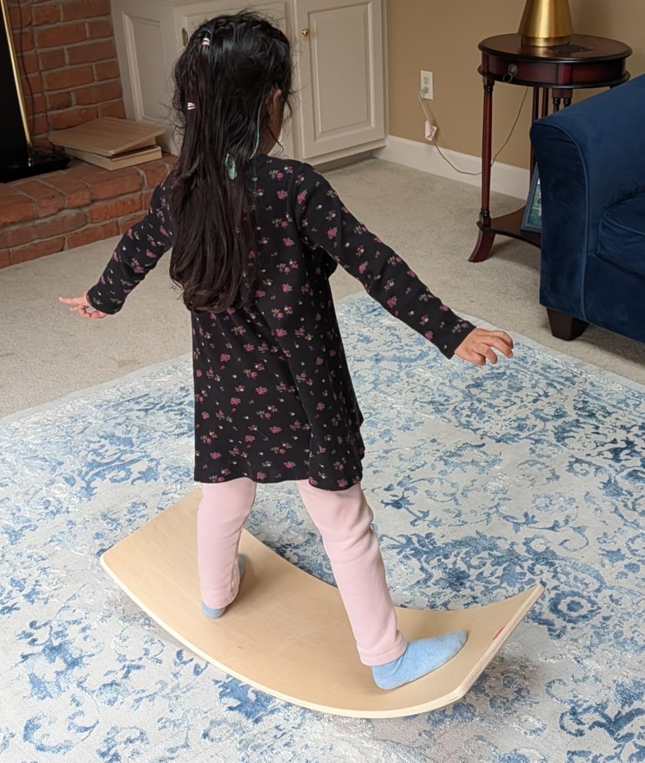 Fisher-Price Wood Montessori Toy Rockin' Balance Board, American Montessori Society Seal of Excellence, 31.7-Inch Wooden Motor Skills Learning Activity for Kids Ages 3+ Years (Amazon Exclusive) customer photo 1