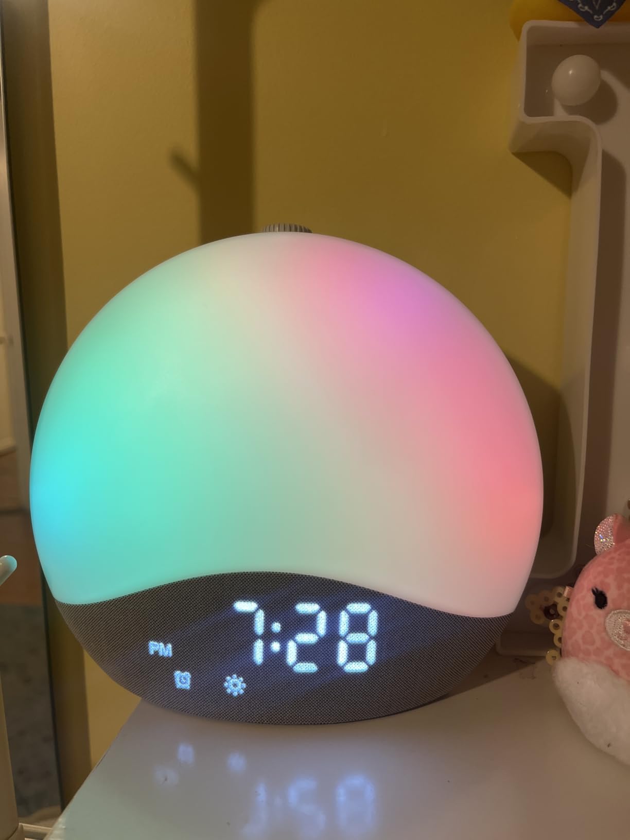 ecozy Sunrise Alarm Clock, White Noise Sound Machine, Alarm Clock for Bedrooms, 26 Soothing Sounds, 17 Night Lights, Bluetooth Speaker, Sunrise Wake-Up Light for Heavy Sleepers, Adults, Kids customer photo 1