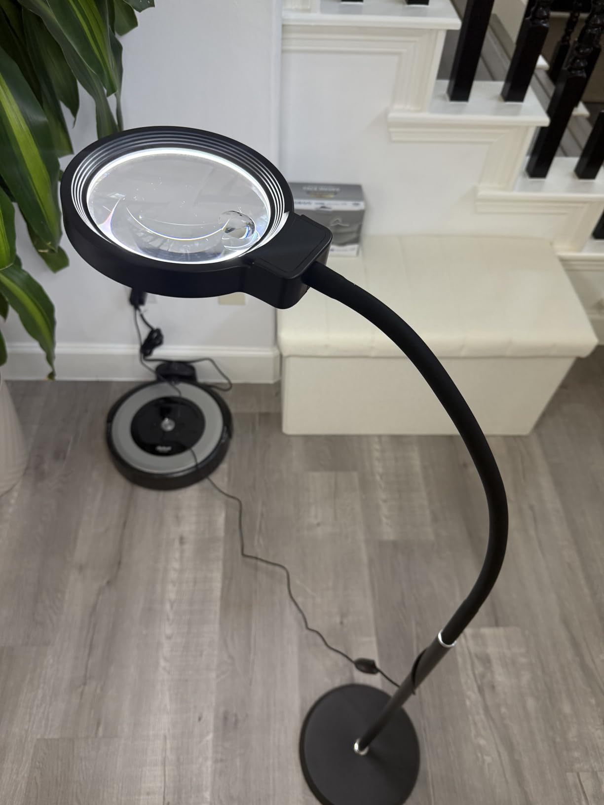 10X/30X Magnifying Glass with Light and Stand, 2-in-1 Magnifying Floor Lamp with 72 Adjustable Brightness LED Lamp Bulbs, Flexible Gooseneck Standing Magnifying Lamp for Close Work, Craft, Reading customer photo 2