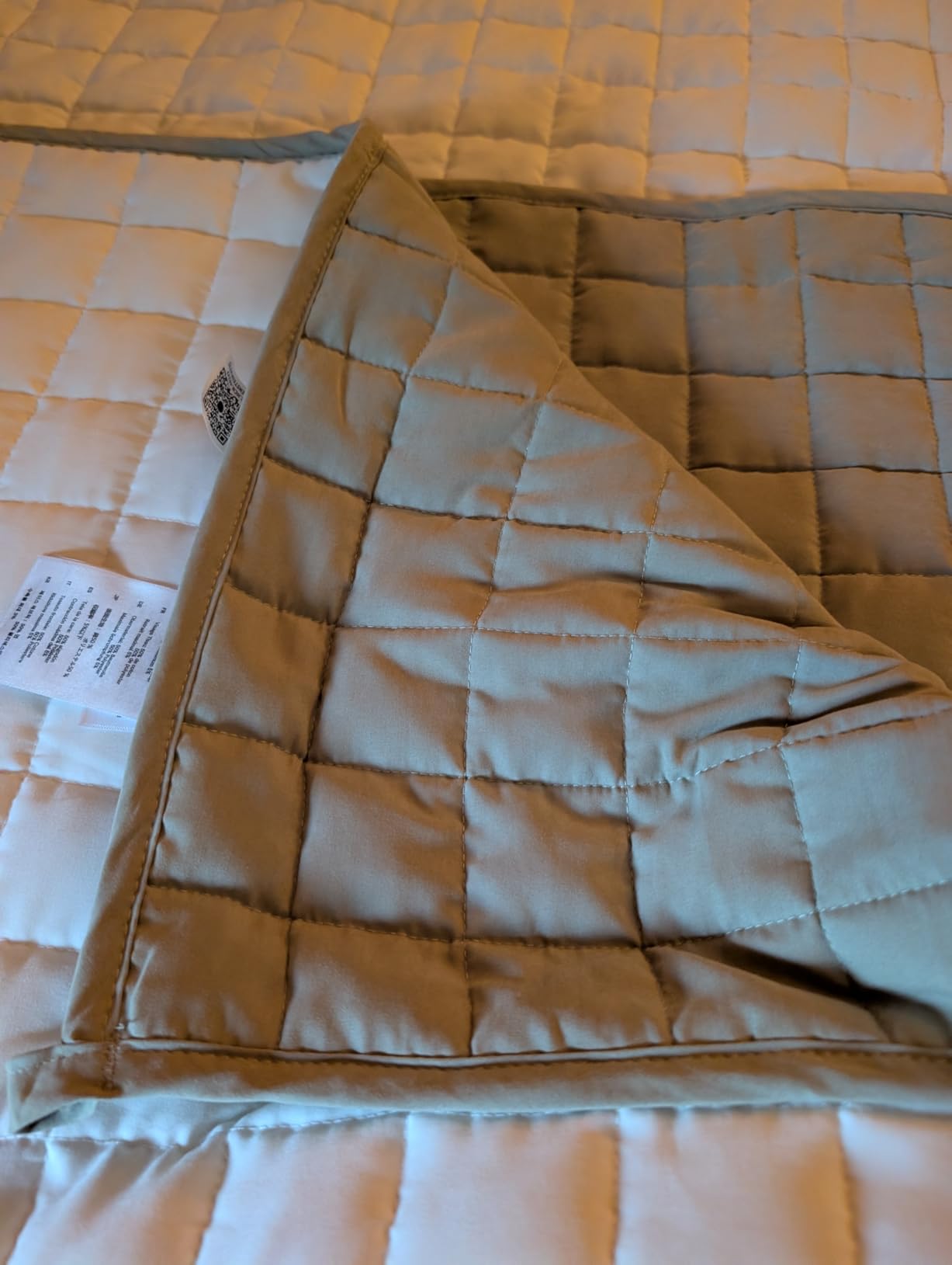 YnM King Size Weighted Blanket for Adults (88x104 Inches, 40 Pounds, Dark Grey), Exclusive Smallest Compartments with Glass Beads, Heavy Bed Blanket for Two Persons of 240~390lbs on Queen or King Bed customer photo 1