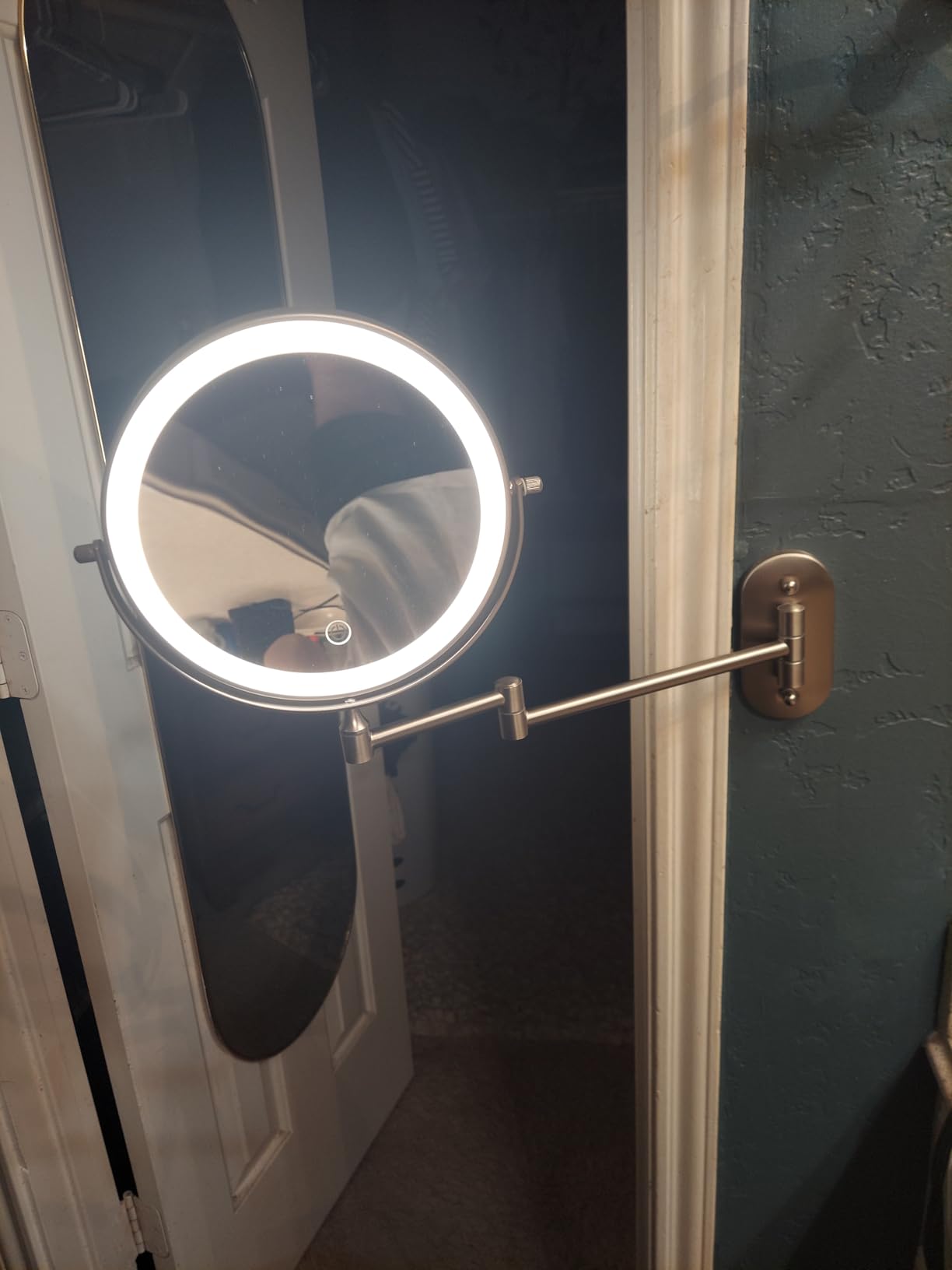 Auxmir 1X/30X Wall Mounted Lighted Makeup Mirror, 8